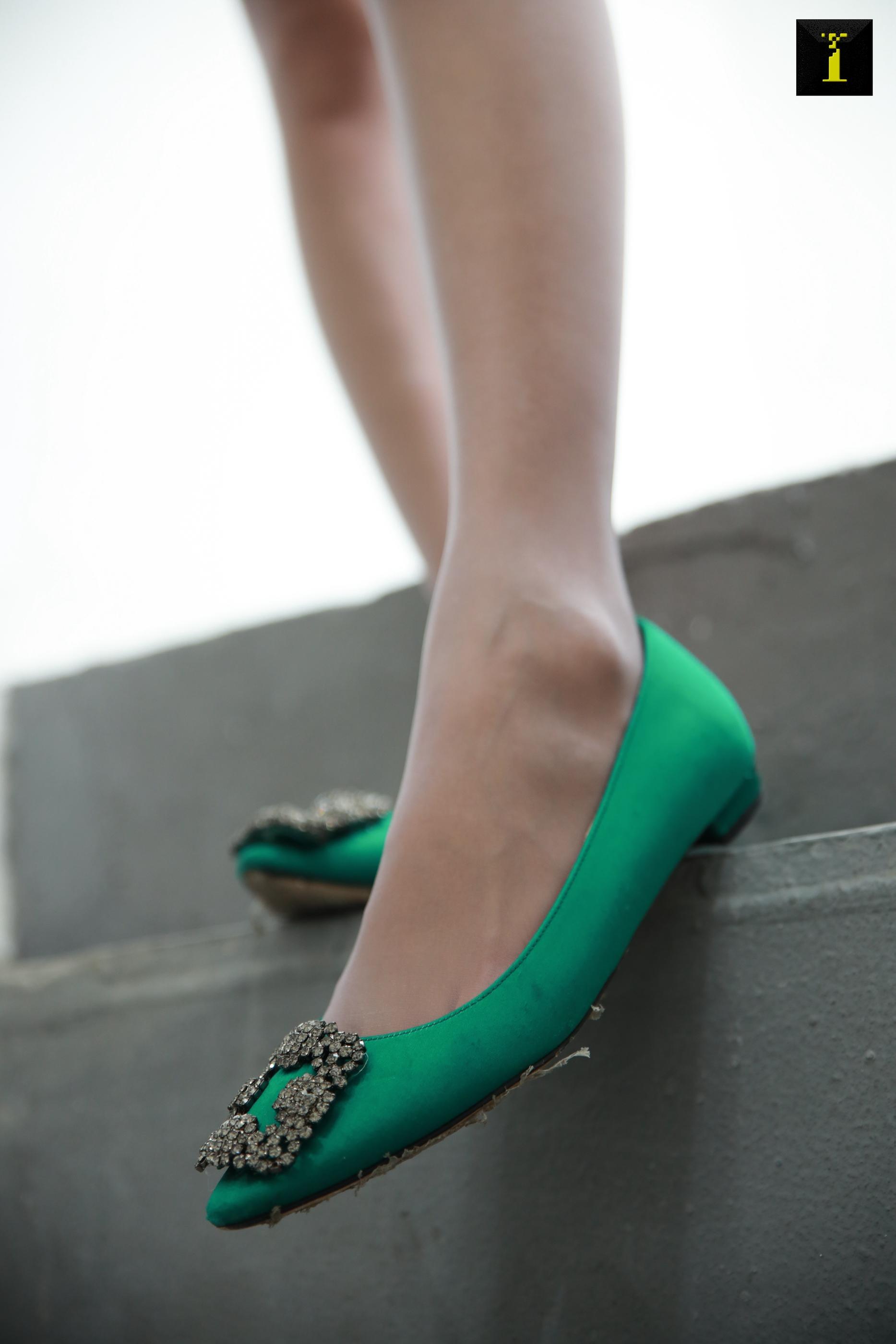 IESS: 12 / 08 / 2019 sixiangjia 639: Wanping's green flat shoes