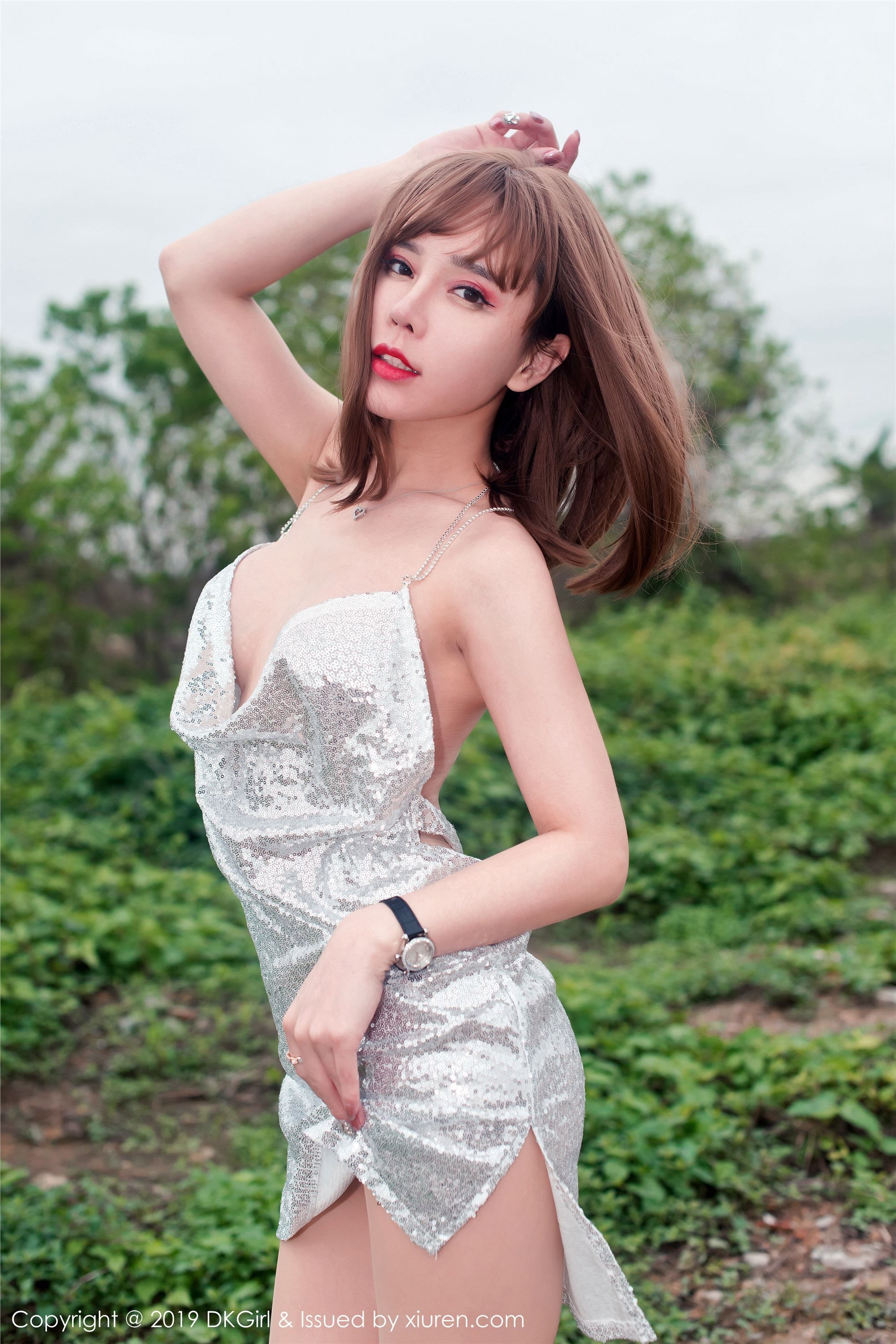 Dkgirl Royal girl November 15, 2019 Vol.120 charming and attractive AI Xiaoqing