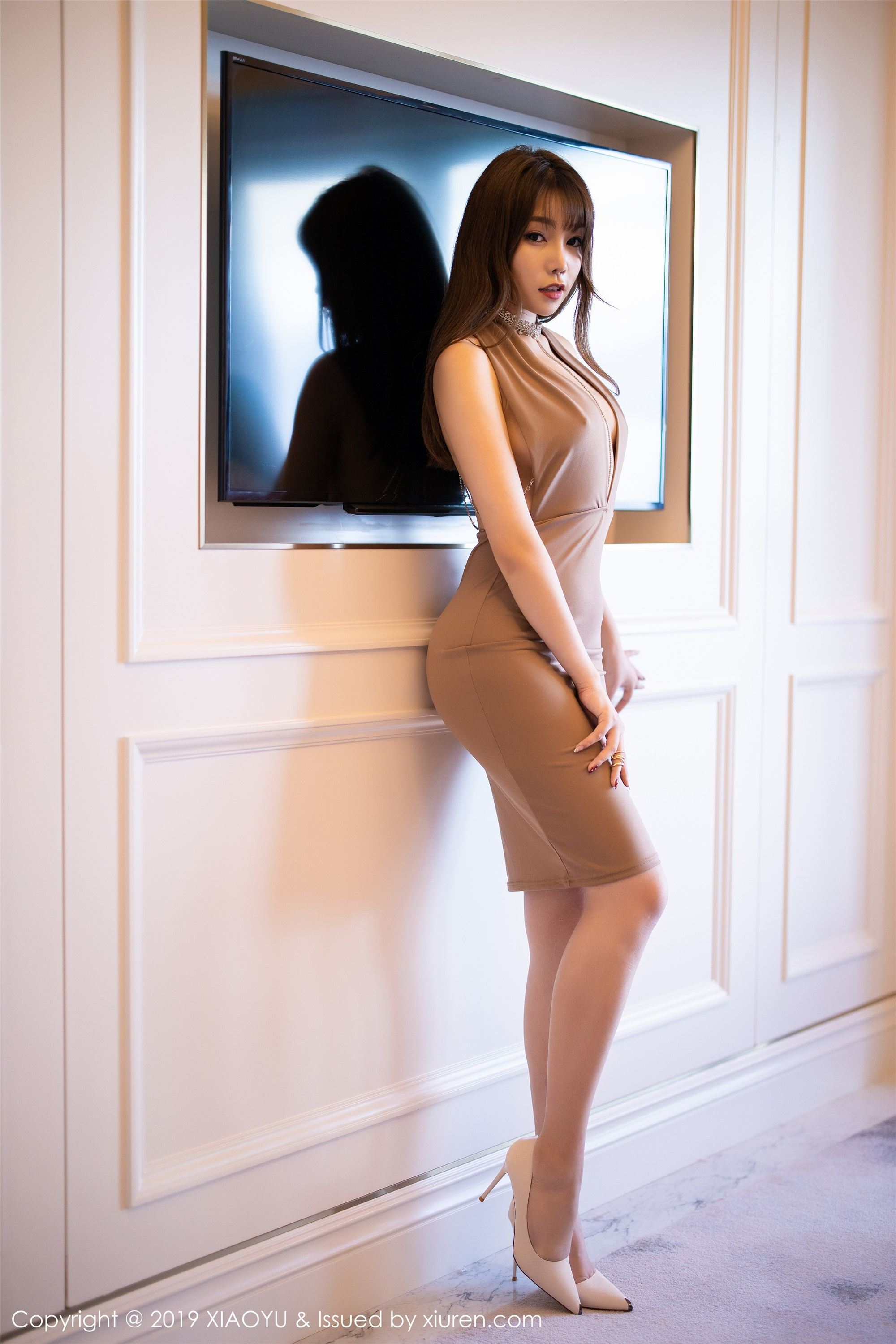 Xiaoyu language and painting world November 13, 2019 Vol.192 classic cheongsam and now attractive dress Zhizhi booty