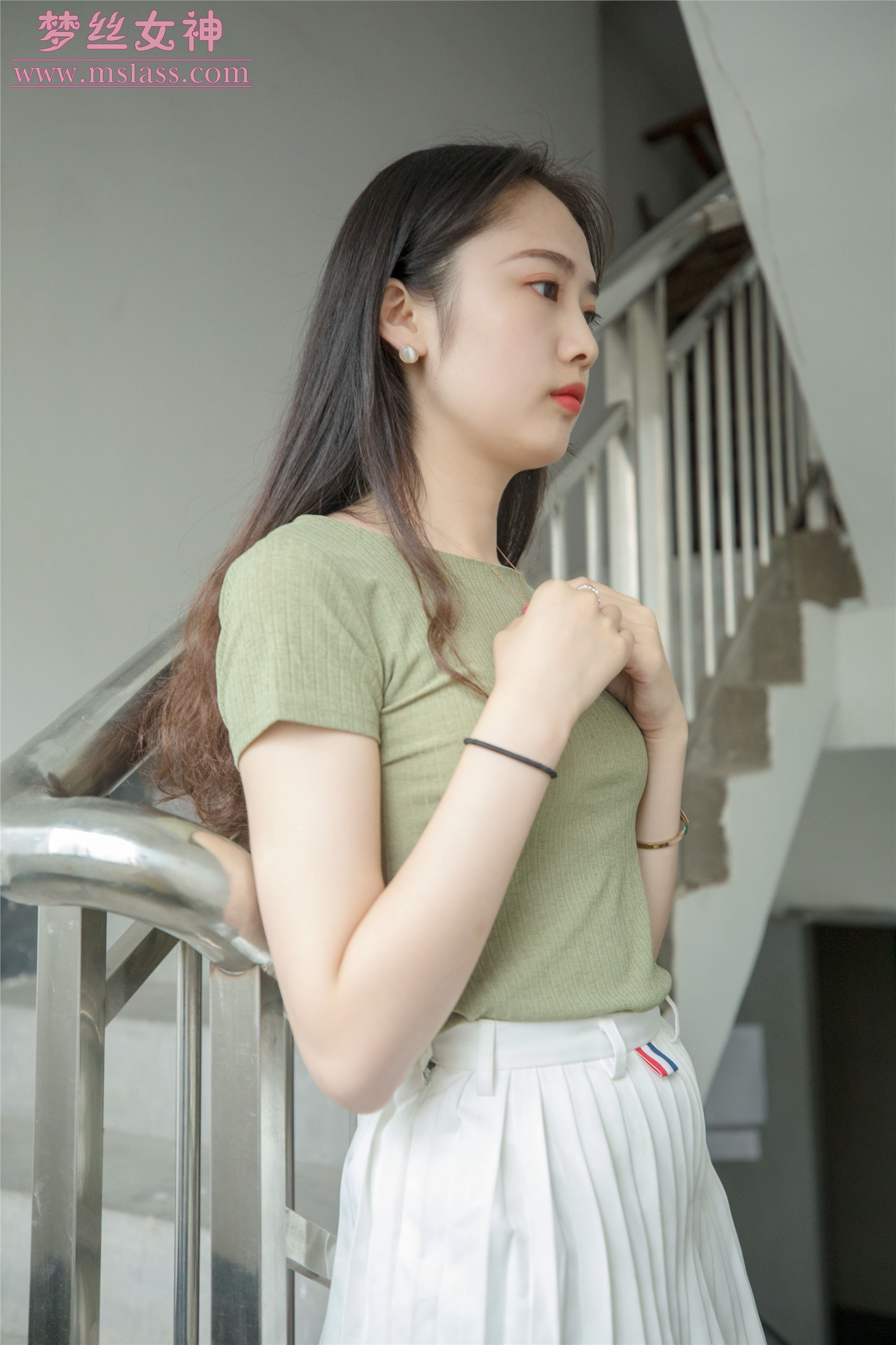 MSLASS梦丝女神2019-06-20 柳儿 侧颜太美的小姐姐 套图