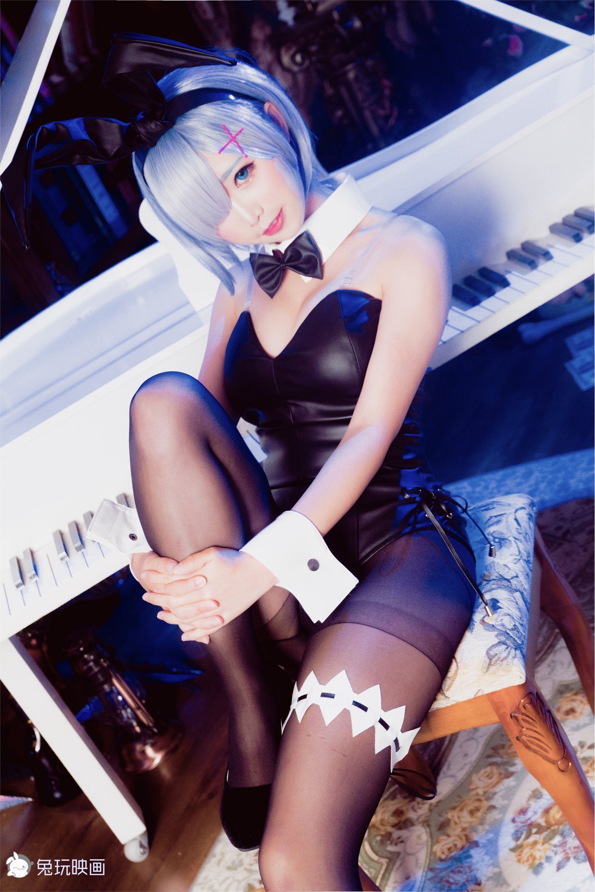 Coser pastry fairy rabbit girl