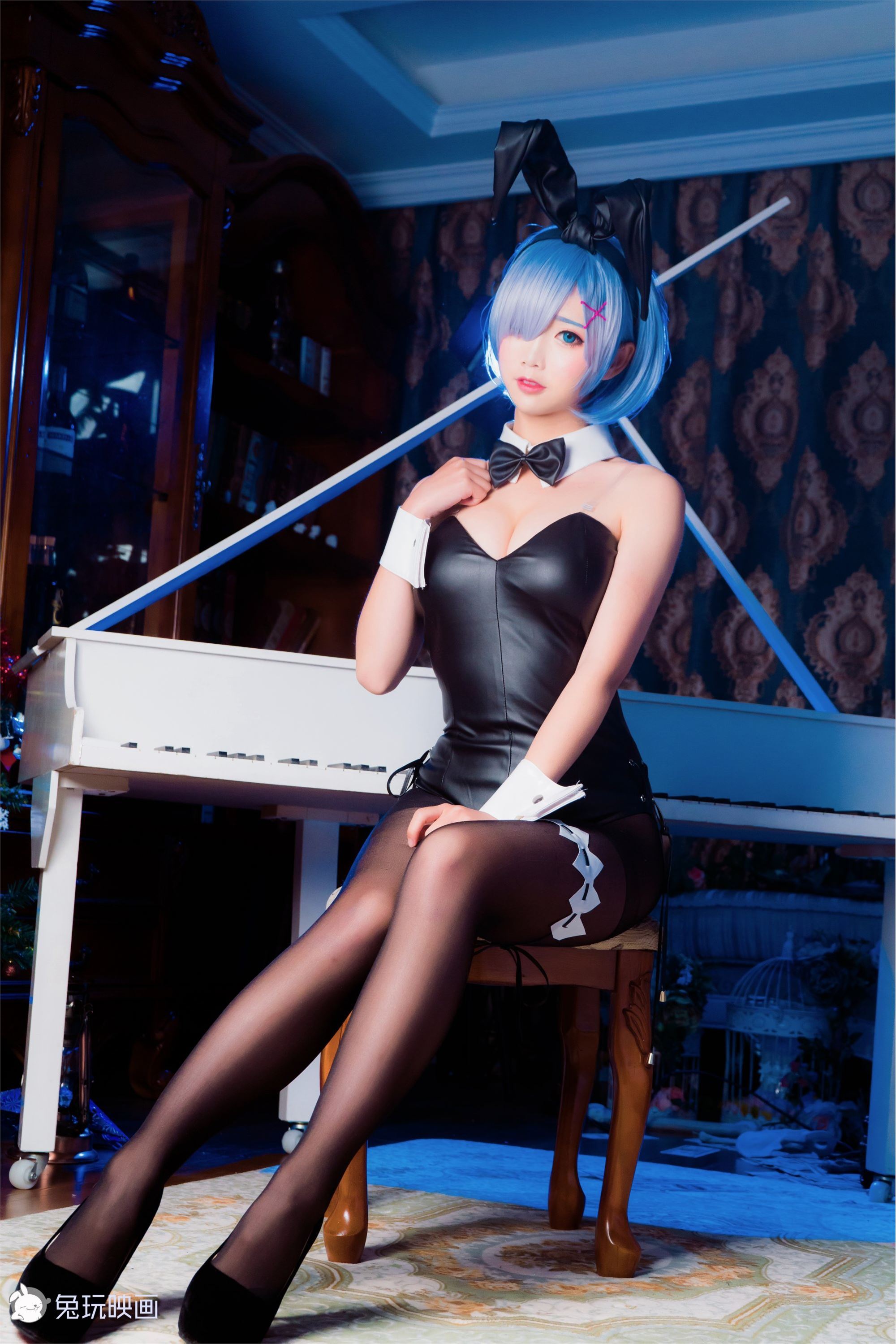 Coser pastry fairy rabbit girl