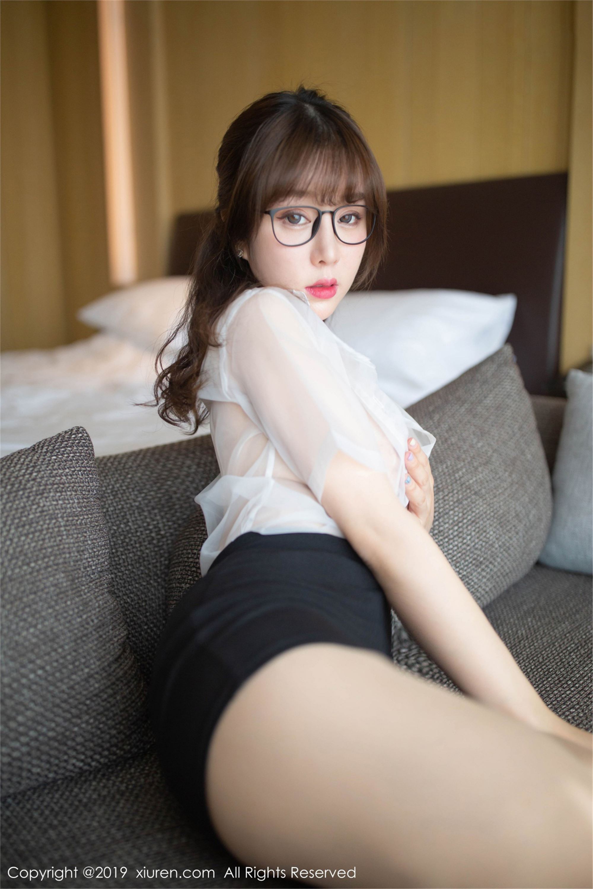 [xiuren.com] June 14, 2019 no.1498 shredded meat seductive female secretary Wang Yuchun
