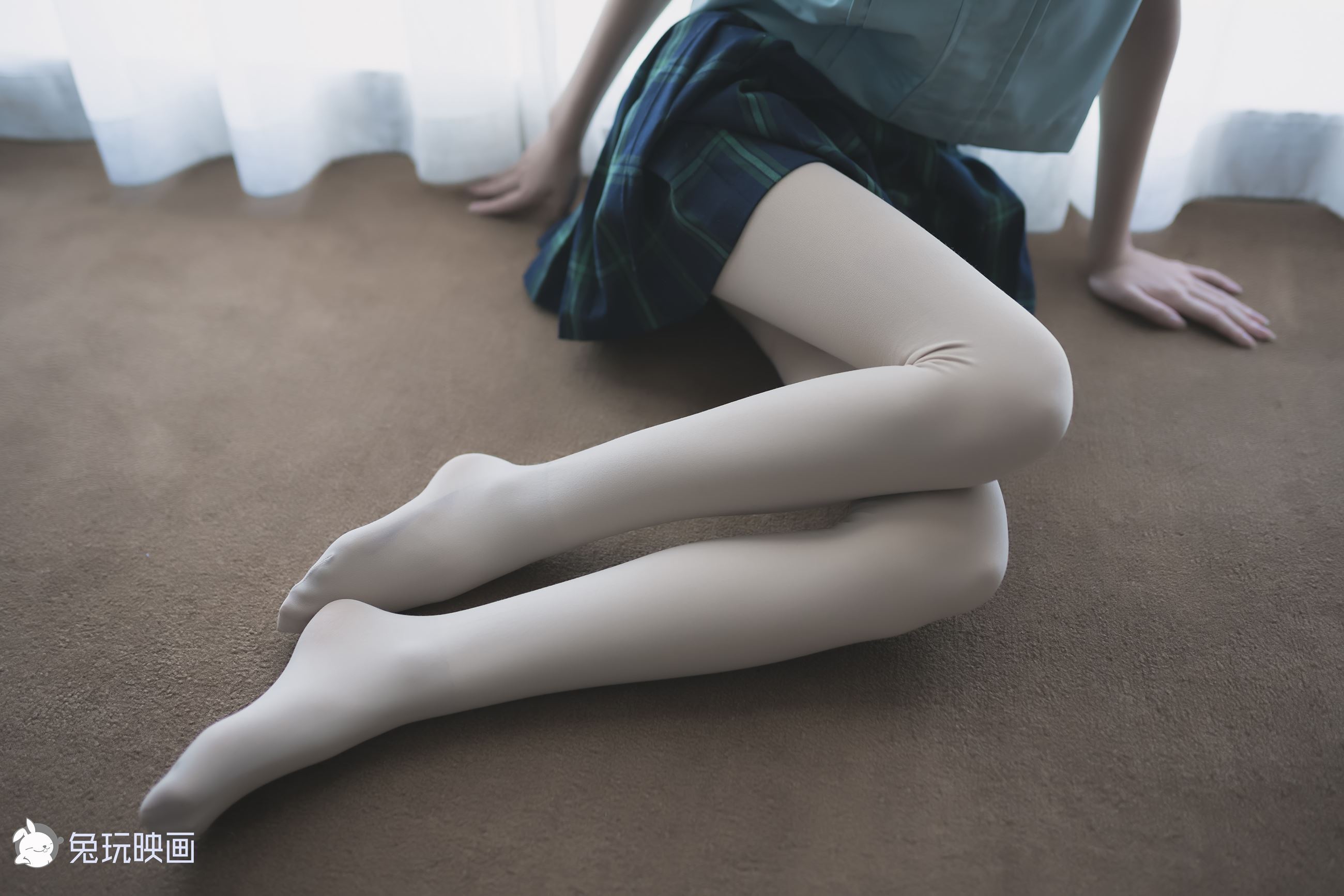 Is the leg too thin for rabbit to play video series vol.052