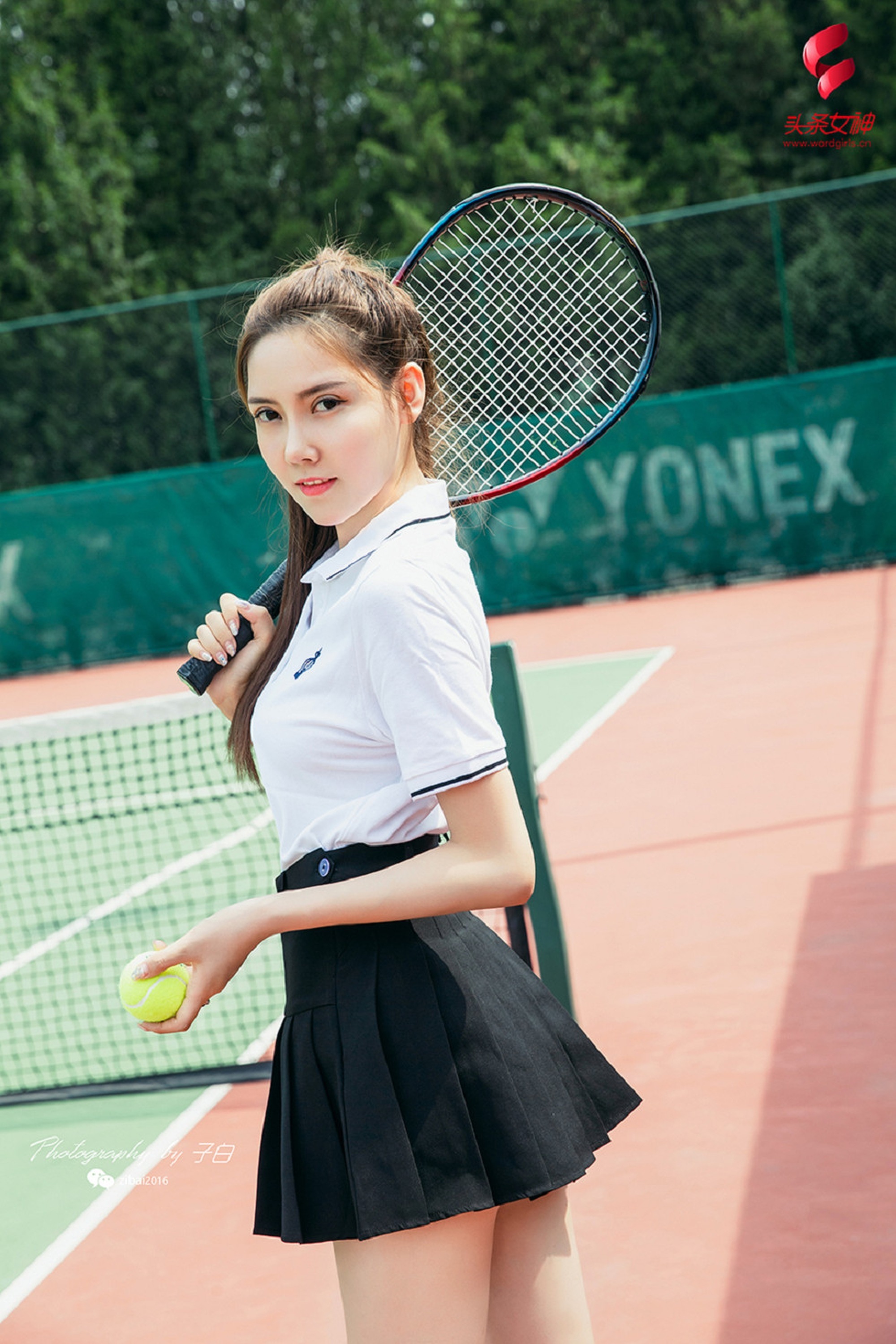 Toutiao headline goddess July 13, 2019 Sharon I'm a beautiful girl in tennis