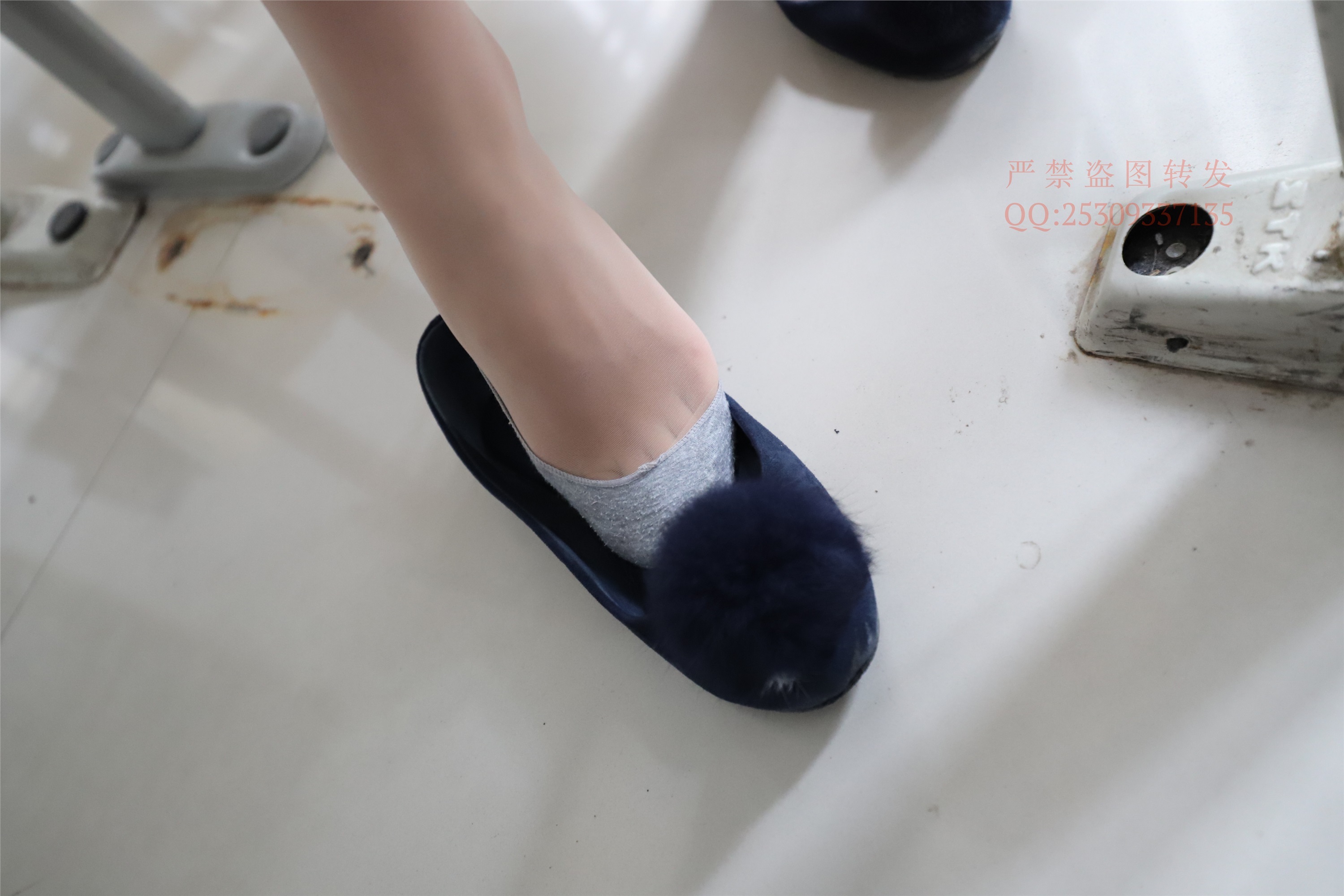 Big watermelon set picture in July August 2018 activity model 2 flat shoes meat Socks 3