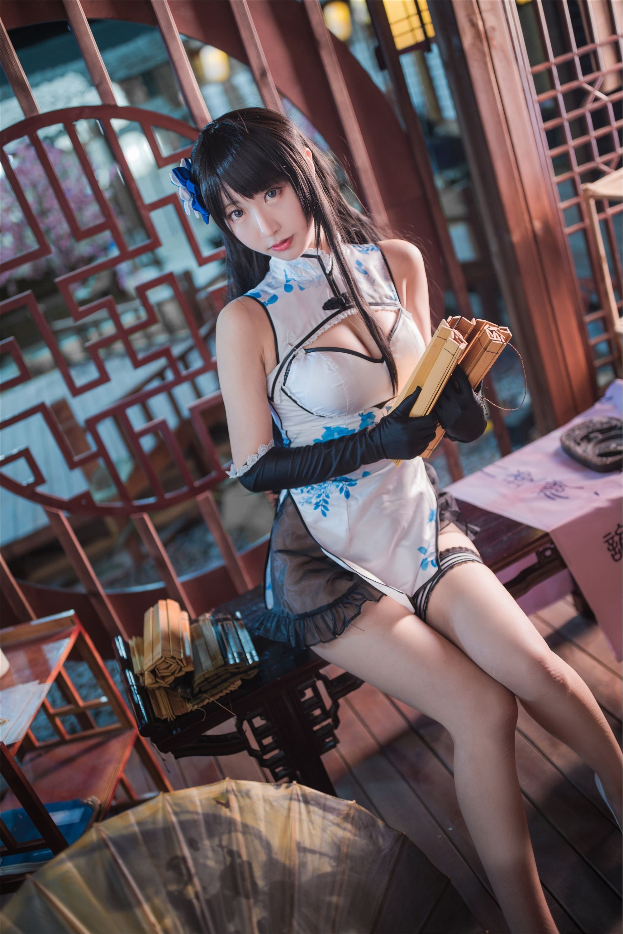 Younger sister of Coser Heichuan