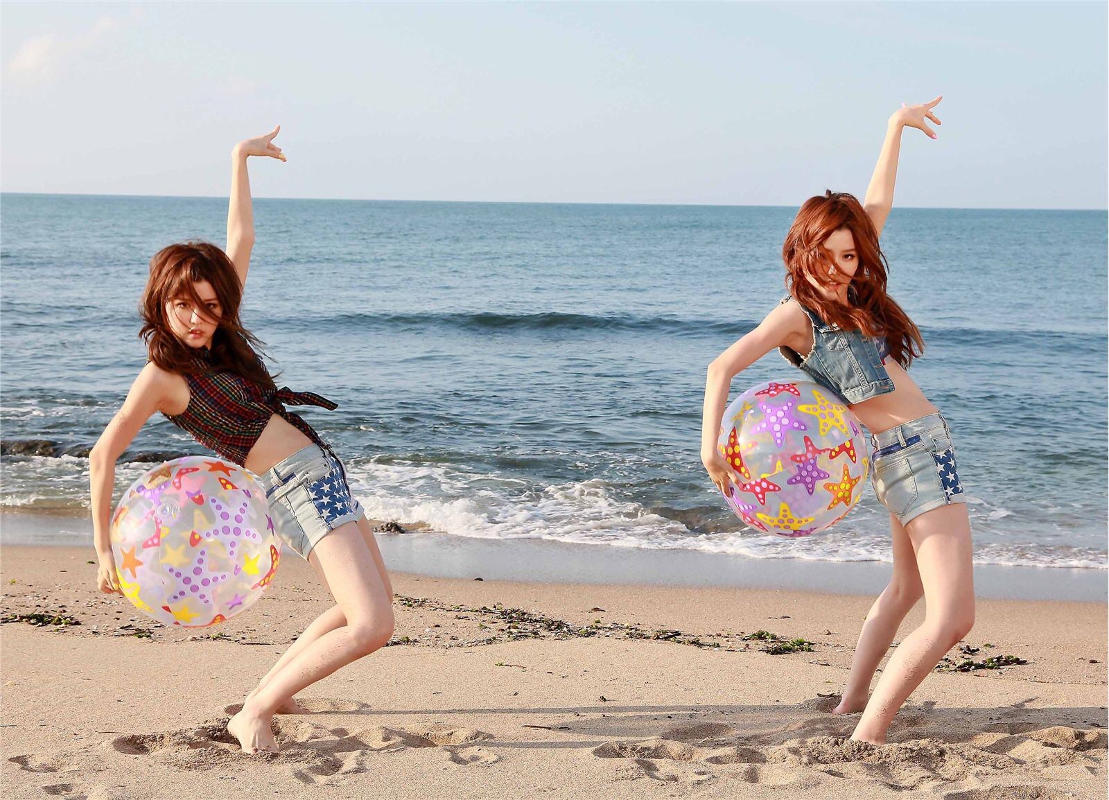 性感可爱的“白”氏双胞胎女子演唱组合BY2 - Miko (白纬芬) & Yumi(白纬玲) 写真套图