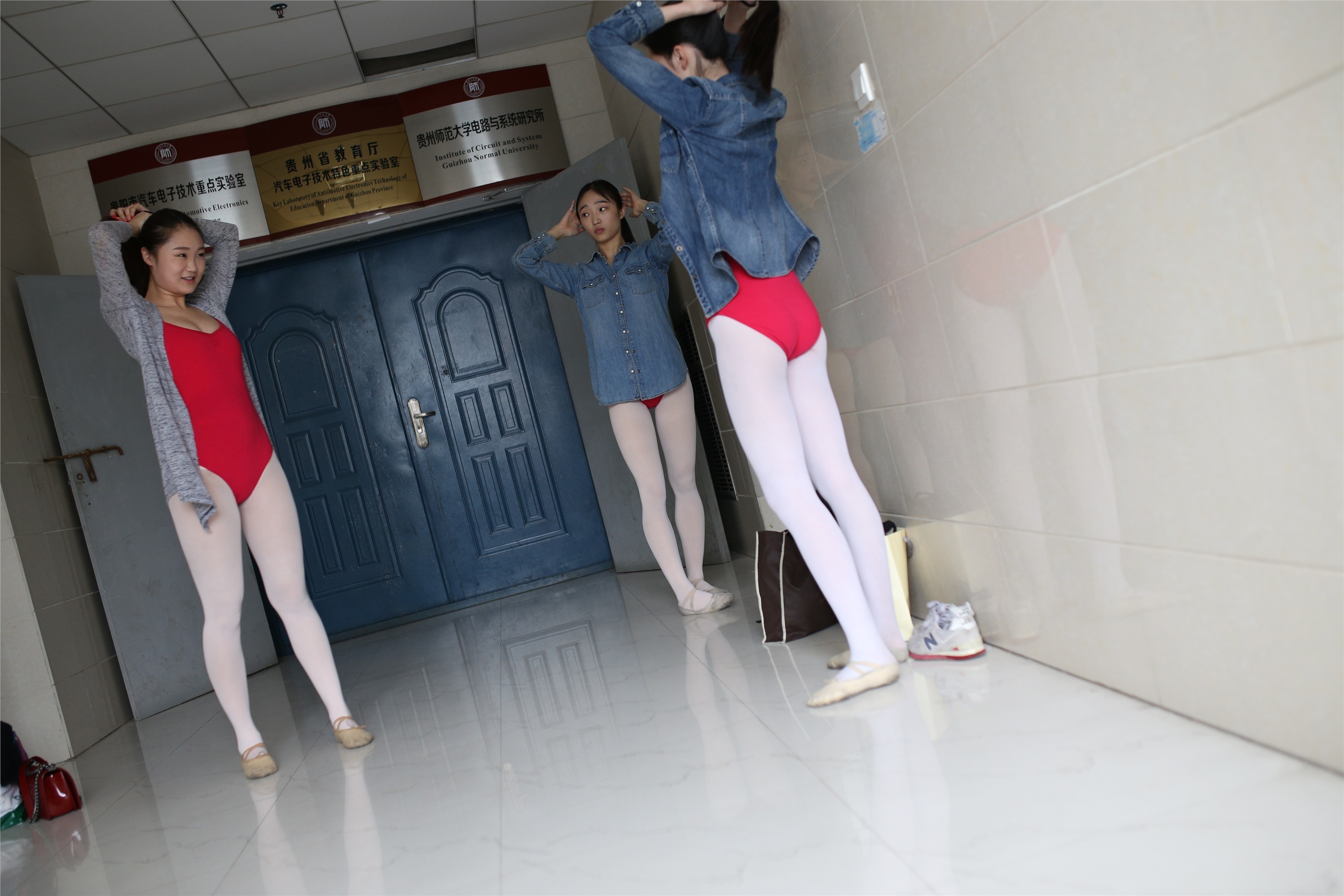 大西瓜美女图片 W016 舞蹈家6-红衣三姐妹220p2