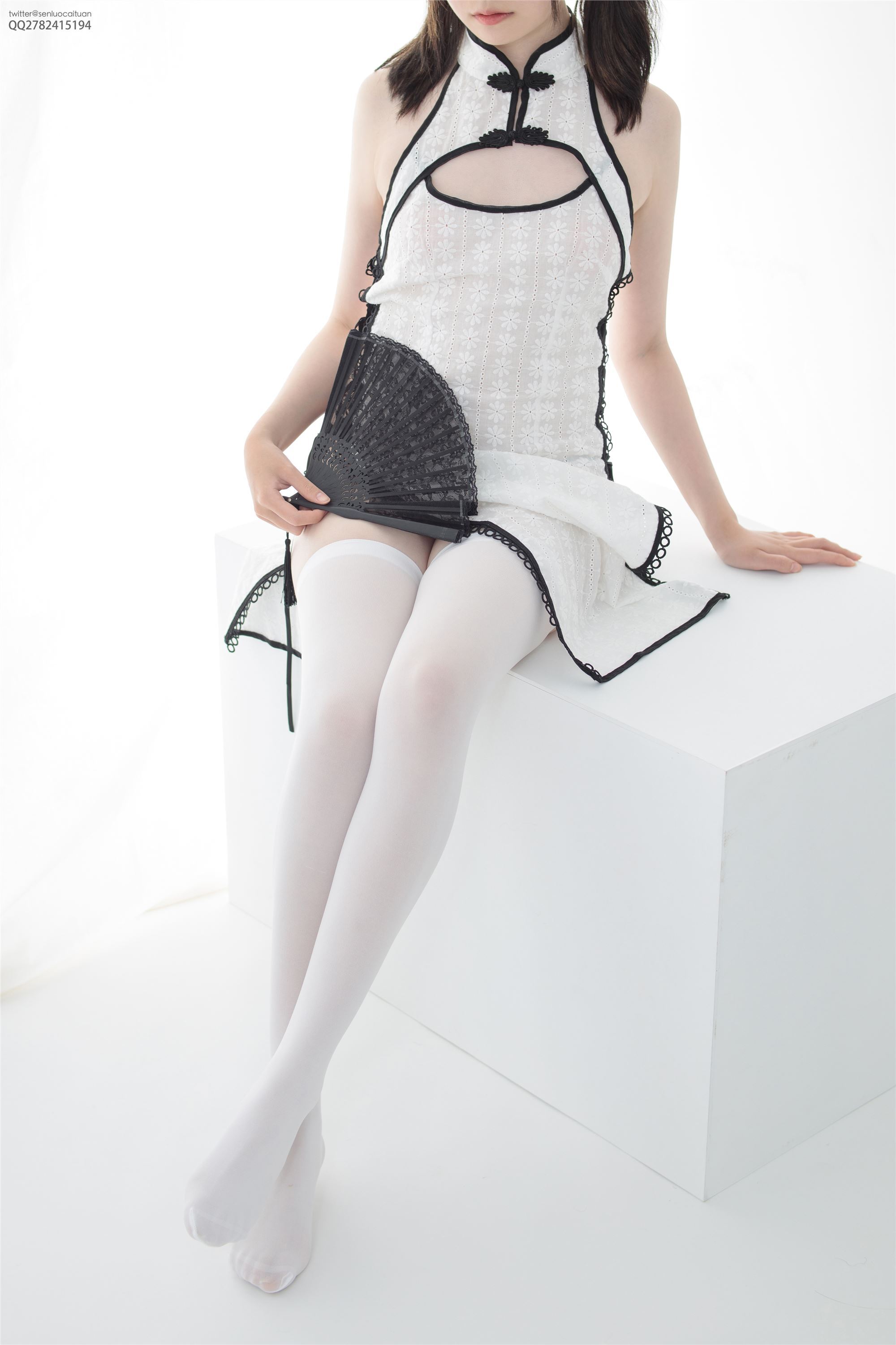 森萝财团萝莉丝足写真 JKFUN-035 Aika 慵懒的旗袍