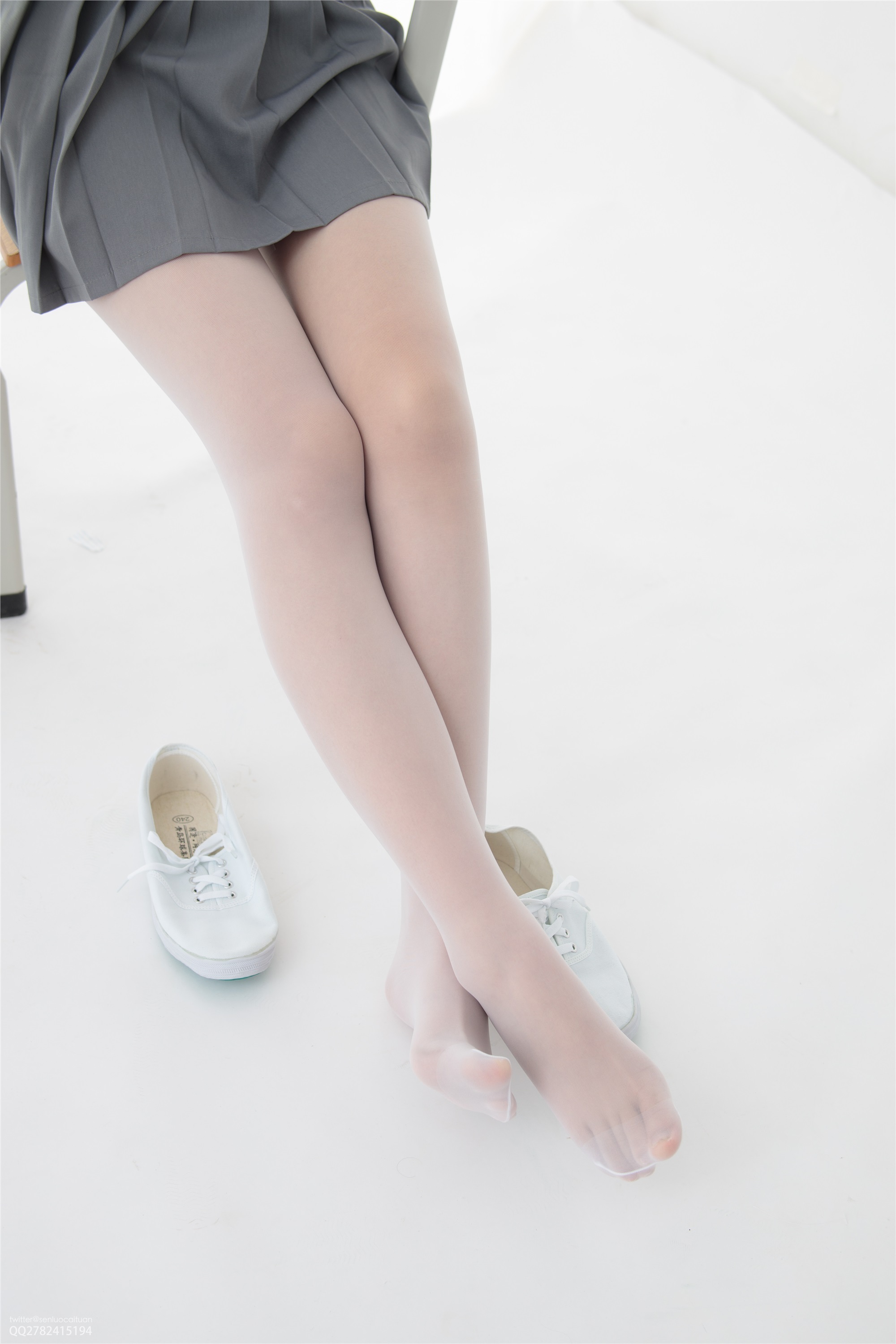Photo of rolis foot of Sen Luo financial group jkfun-052 Momo  Cheese 13D white silk net shoes collection