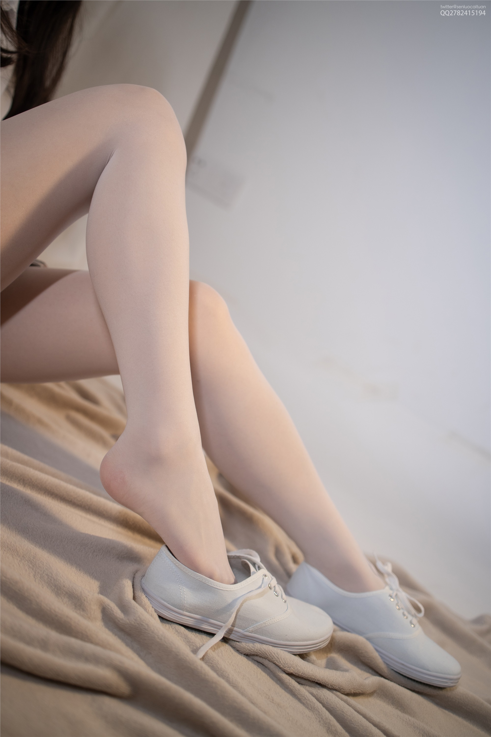 Photo of rolis foot of Sen Luo financial group jkfun-052 Momo  Cheese 13D white silk net shoes collection