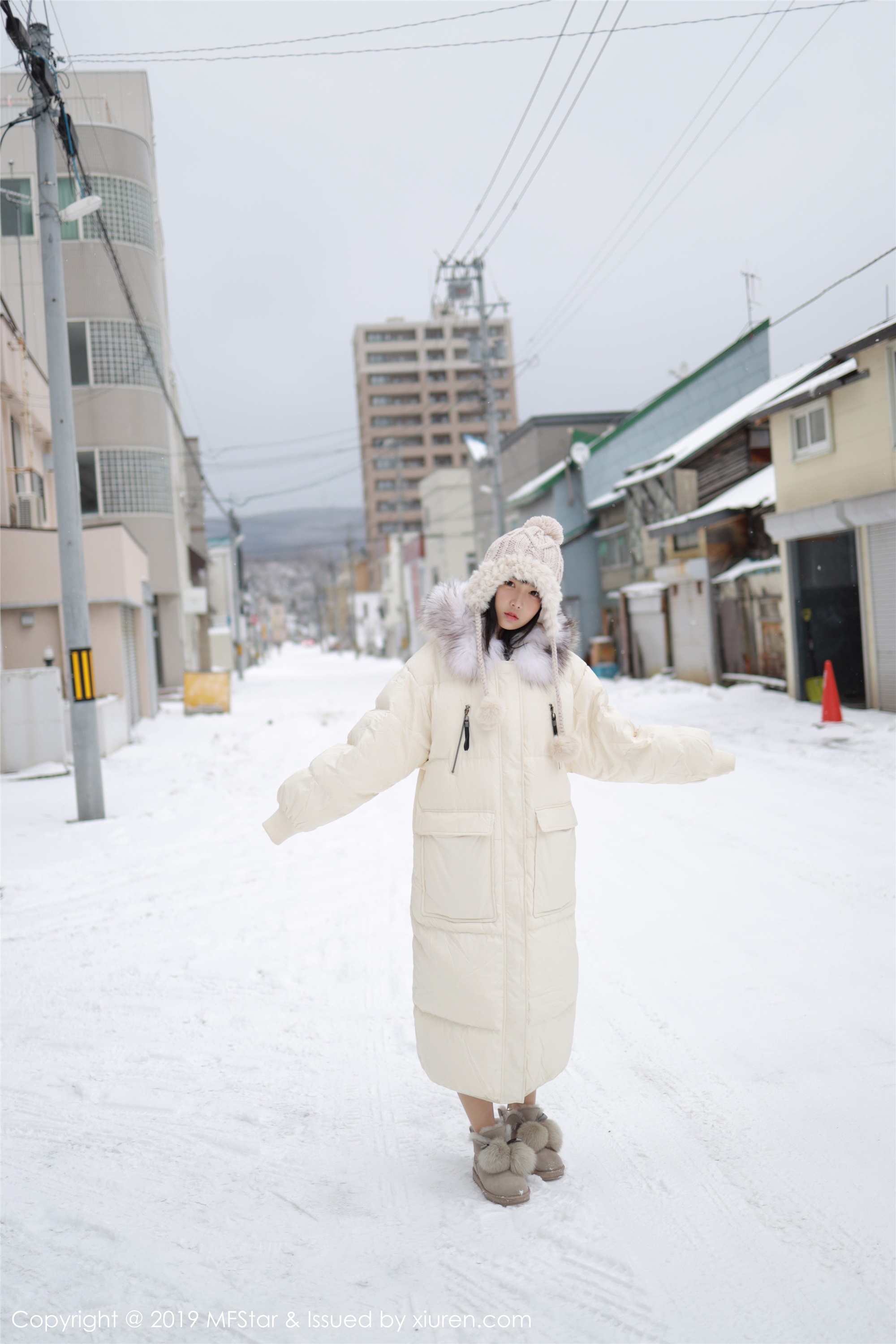 MFStar模范学院 2019.12.30 VOL.246 室外冰天雪地街头上 徐微微mia