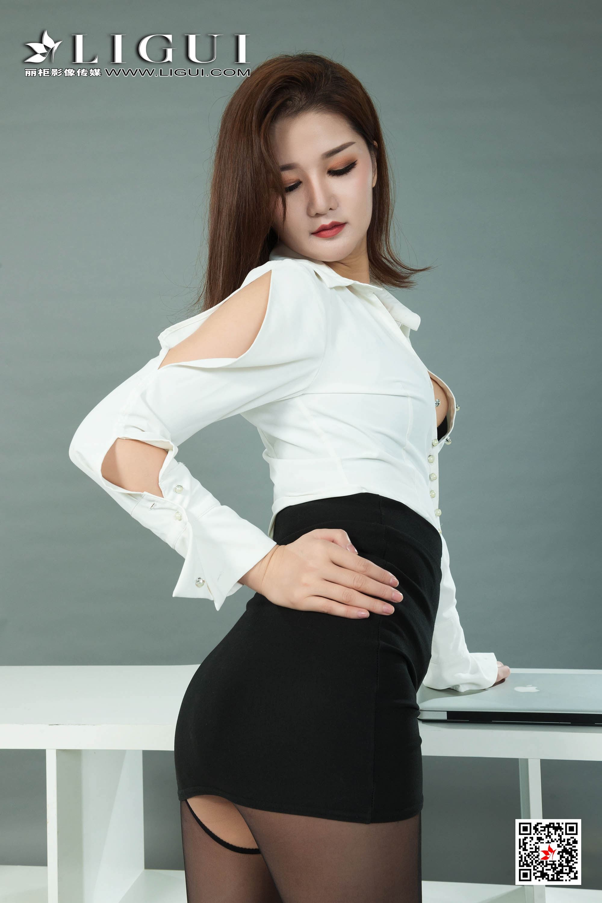 Li Gui Li cabinet 2020.04.02 network beauty model Wen Rui