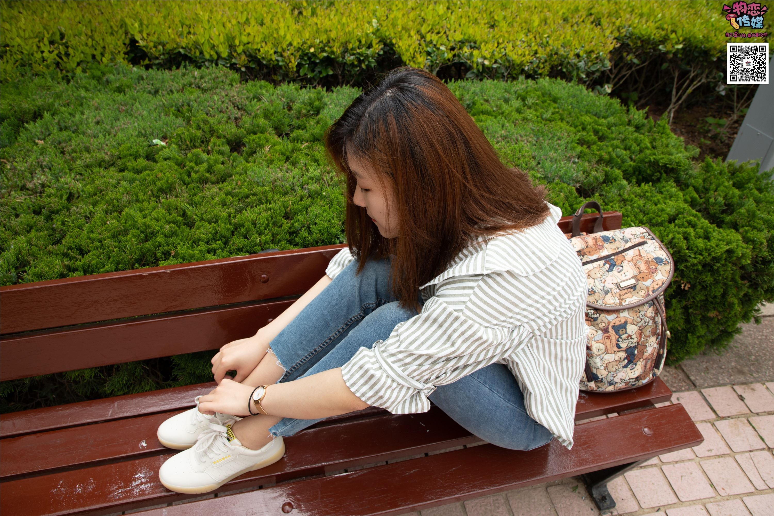 Love media No.014 high cold style of big sister Oh, small white shoes with pink boat socks