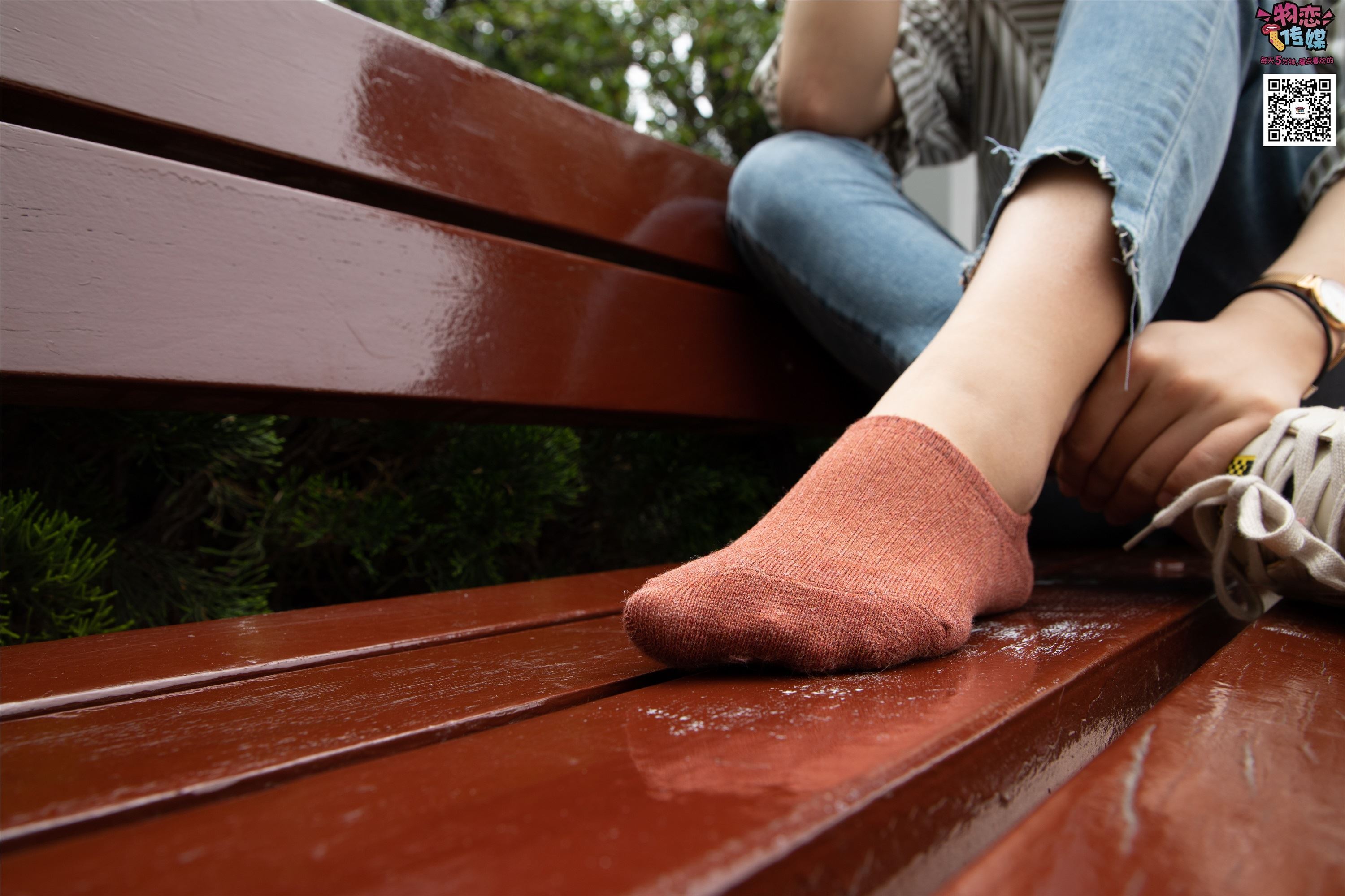 Love media No.014 high cold style of big sister Oh, small white shoes with pink boat socks