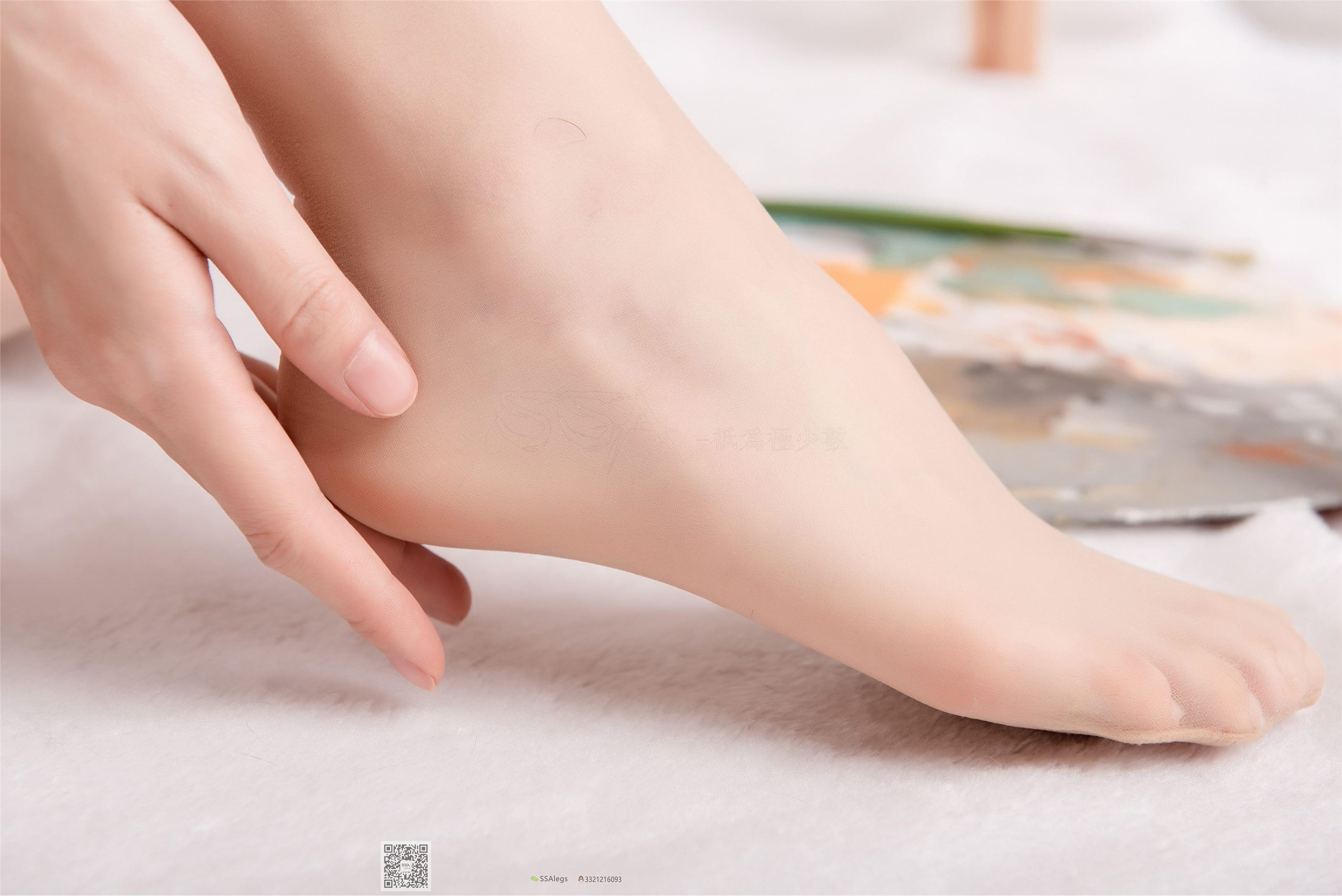 SSA silk society no.022 little Qiqi incarnate soul painter import meat Si big long legs feet close up