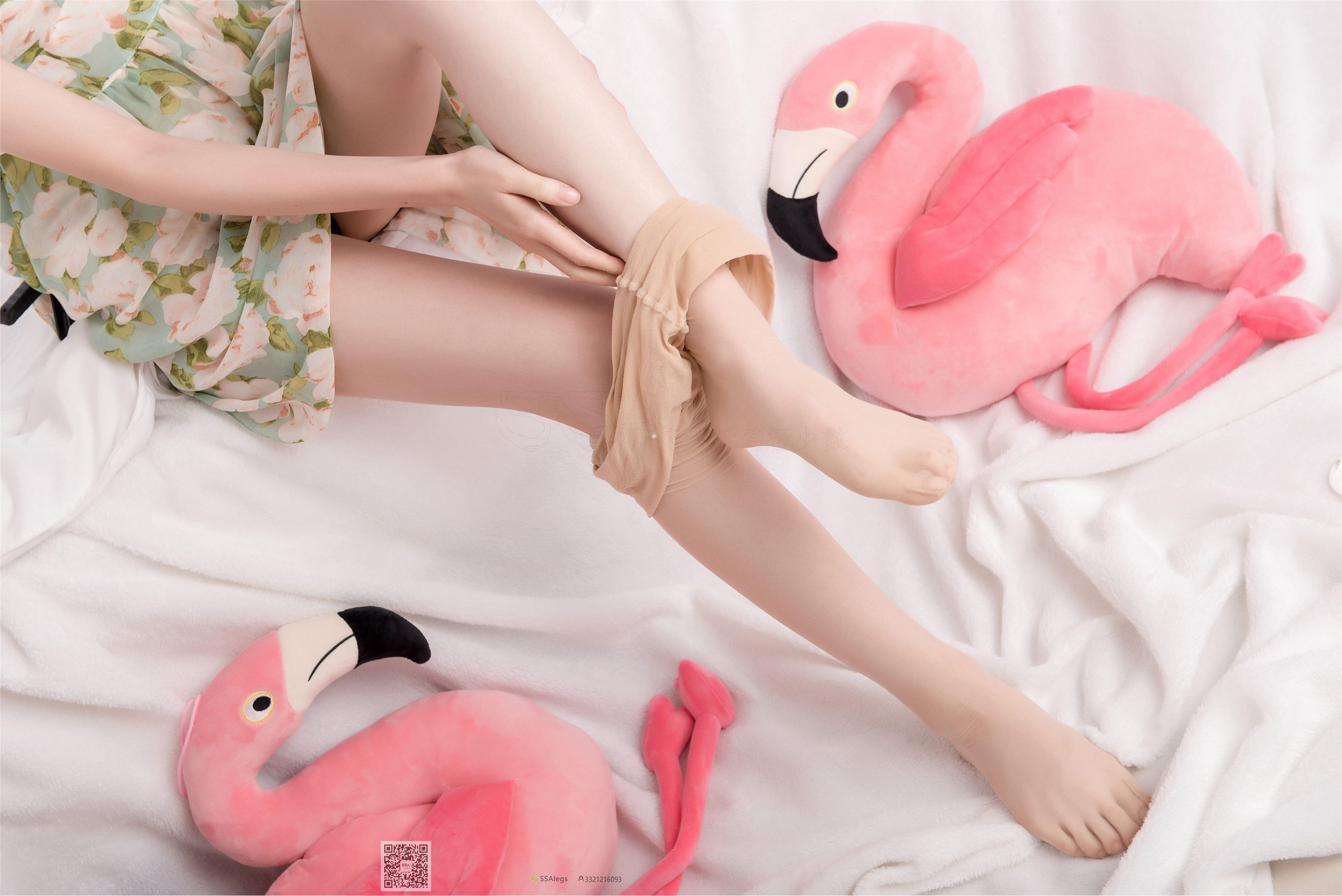 SSA silk society no.022 little Qiqi incarnate soul painter import meat Si big long legs feet close up