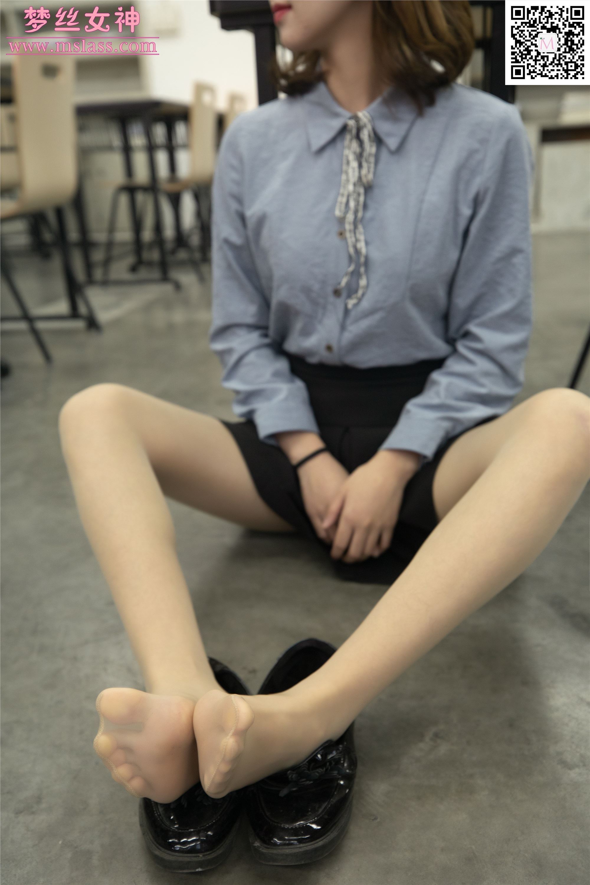 MSLASS梦丝女神 2019-11-15 Vol.069 周雨 纯洁的丝袜学妹