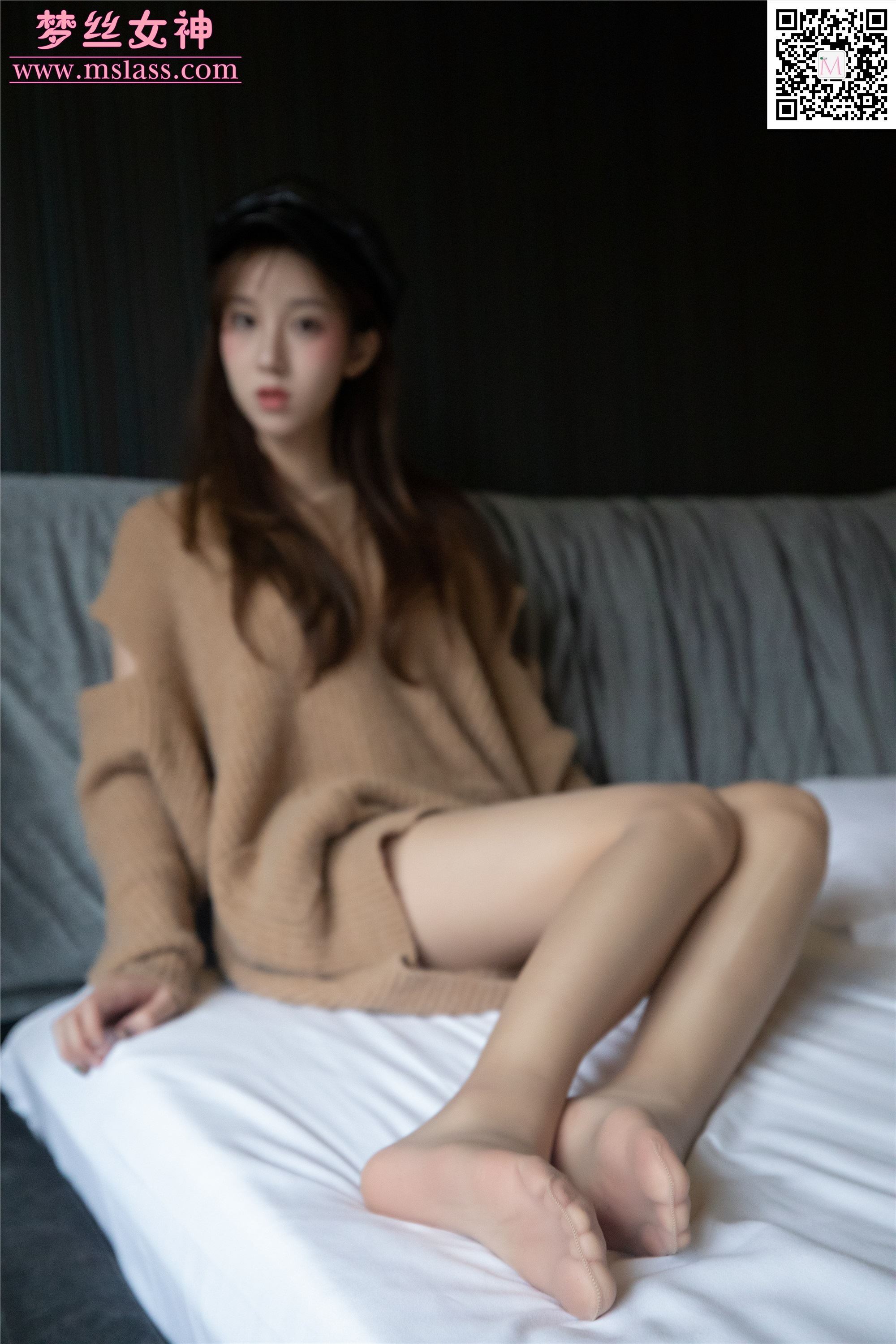 MSLASS梦丝女神 2019-11-29 Vol.077 小都灵 《左耳》电影明星脸