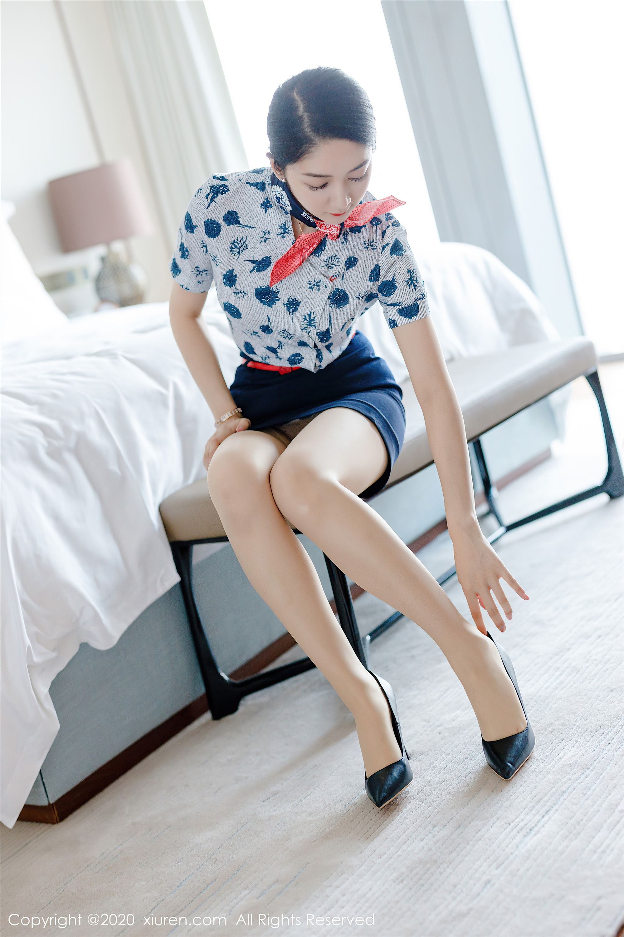 Xiuren xiuren 2020.07.08 No.2305 minibus_ Dress stewardess with high heels