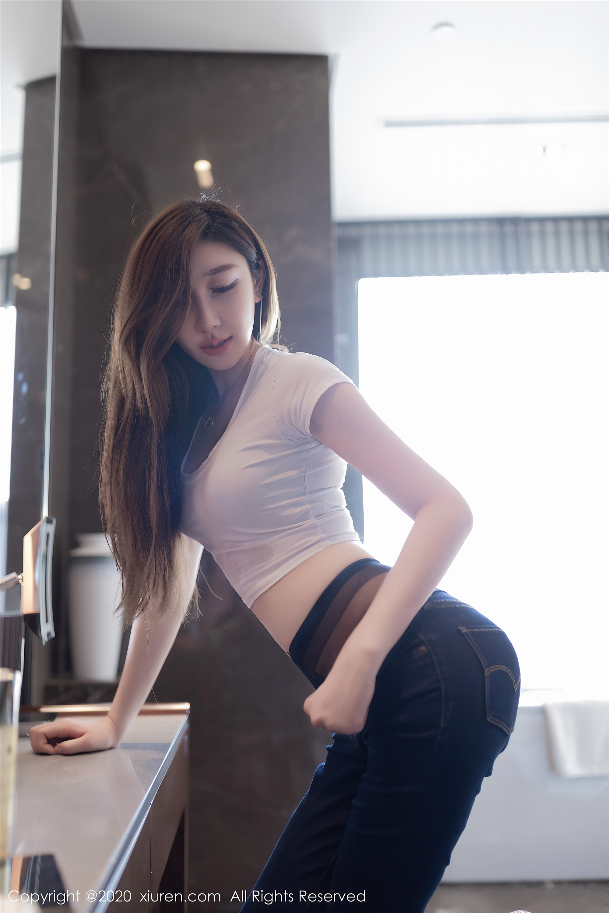 秀人网美媛馆 2020-08-05 Vol.2406 Victoria志玲