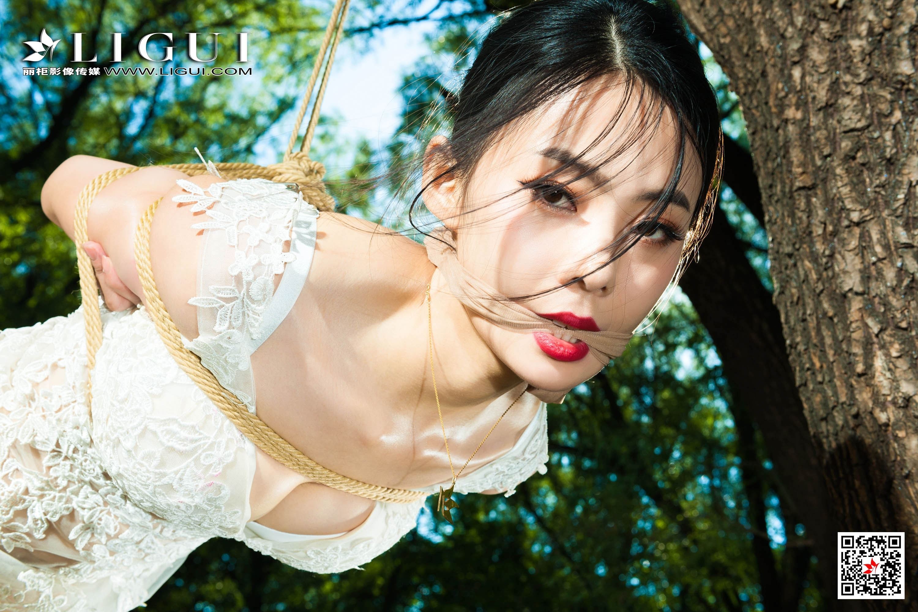 Ligui cabinet 2020.10.16 network beauty model snow white