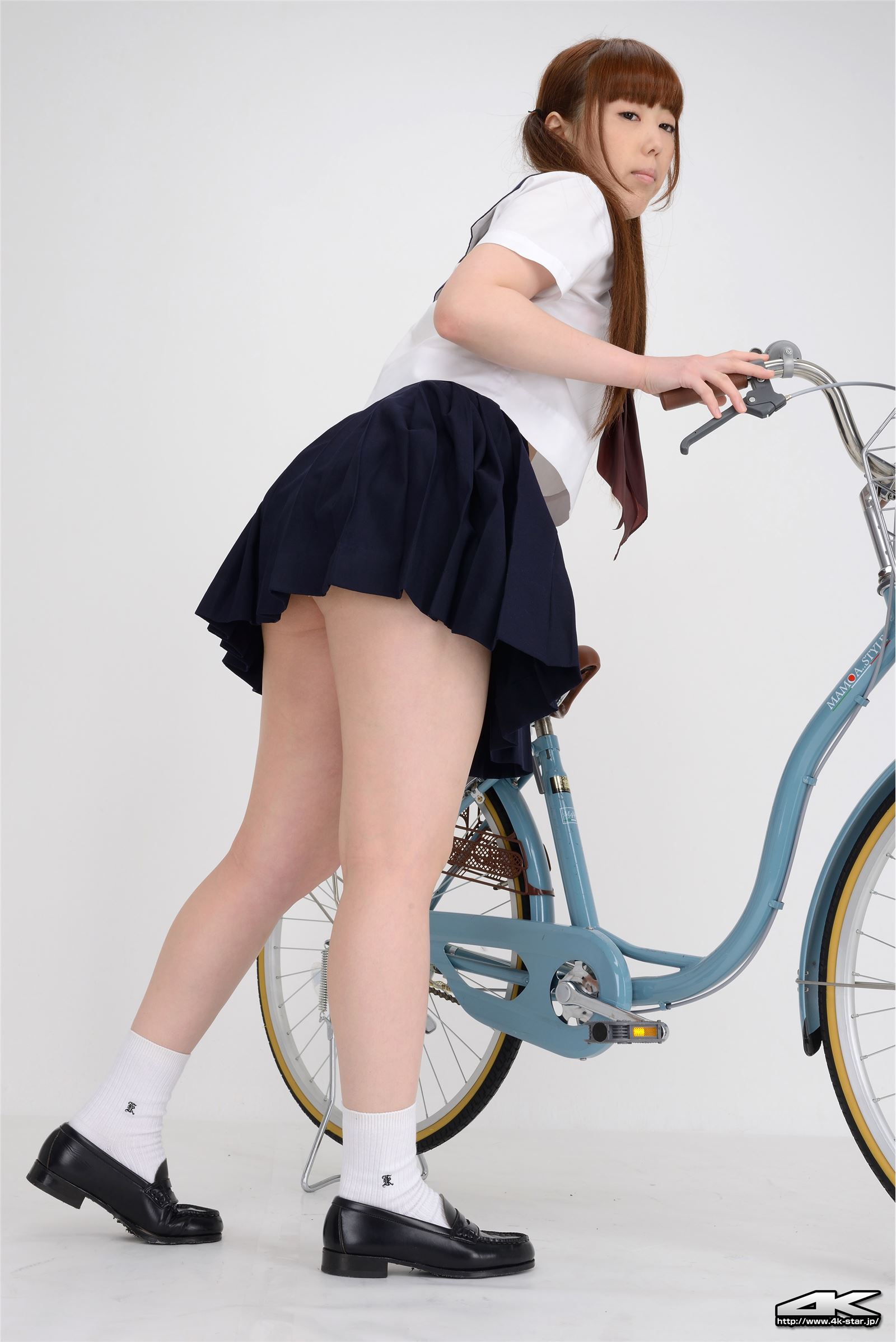 [4K-STAR]2017.12.06 Rumi Kayama 香山ルミ Uniforms and bicycles
