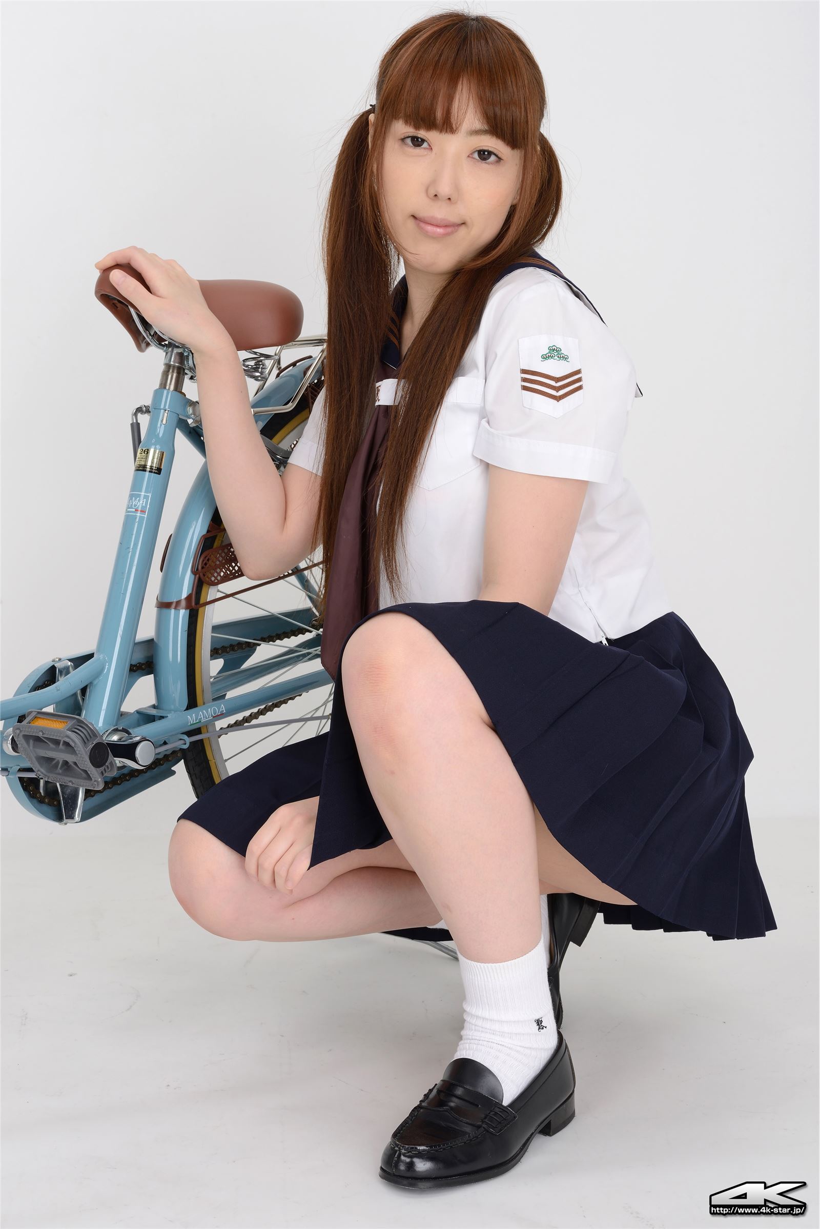 [4K-STAR]2017.12.06 Rumi Kayama 香山ルミ Uniforms and bicycles