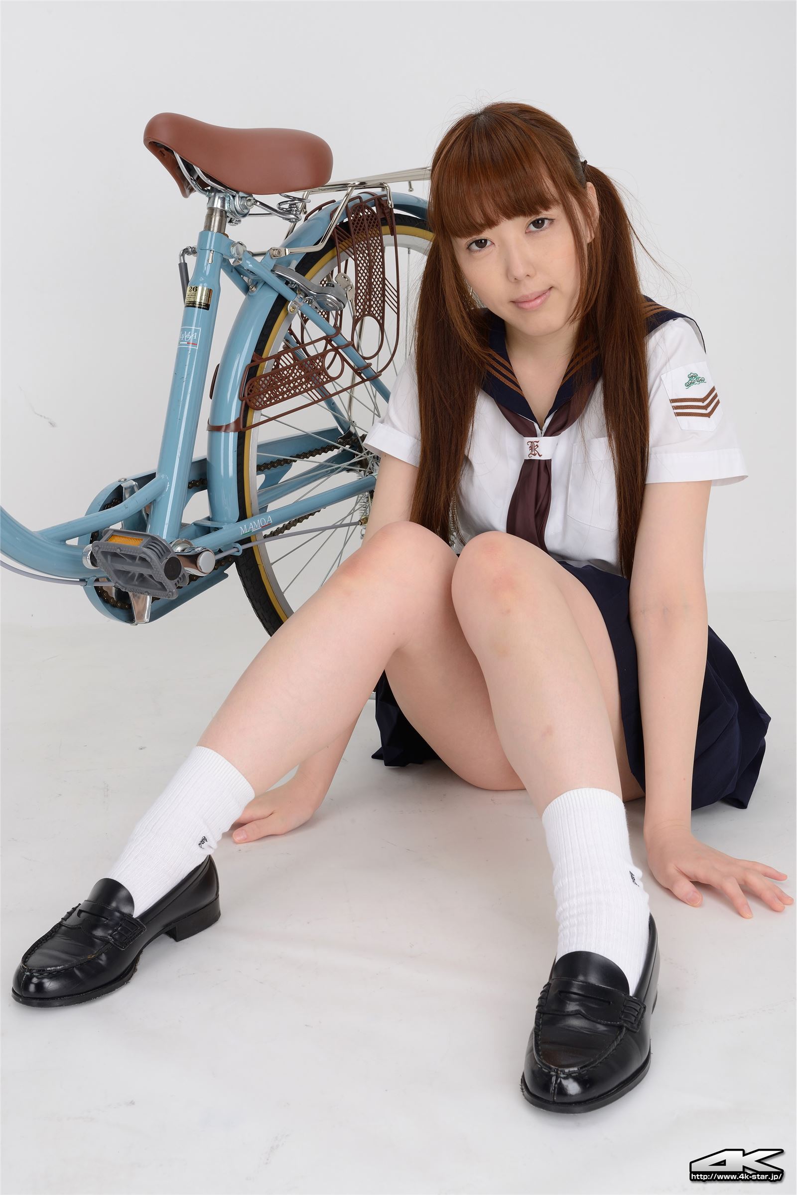 [4K-STAR]2017.12.06 Rumi Kayama 香山ルミ Uniforms and bicycles