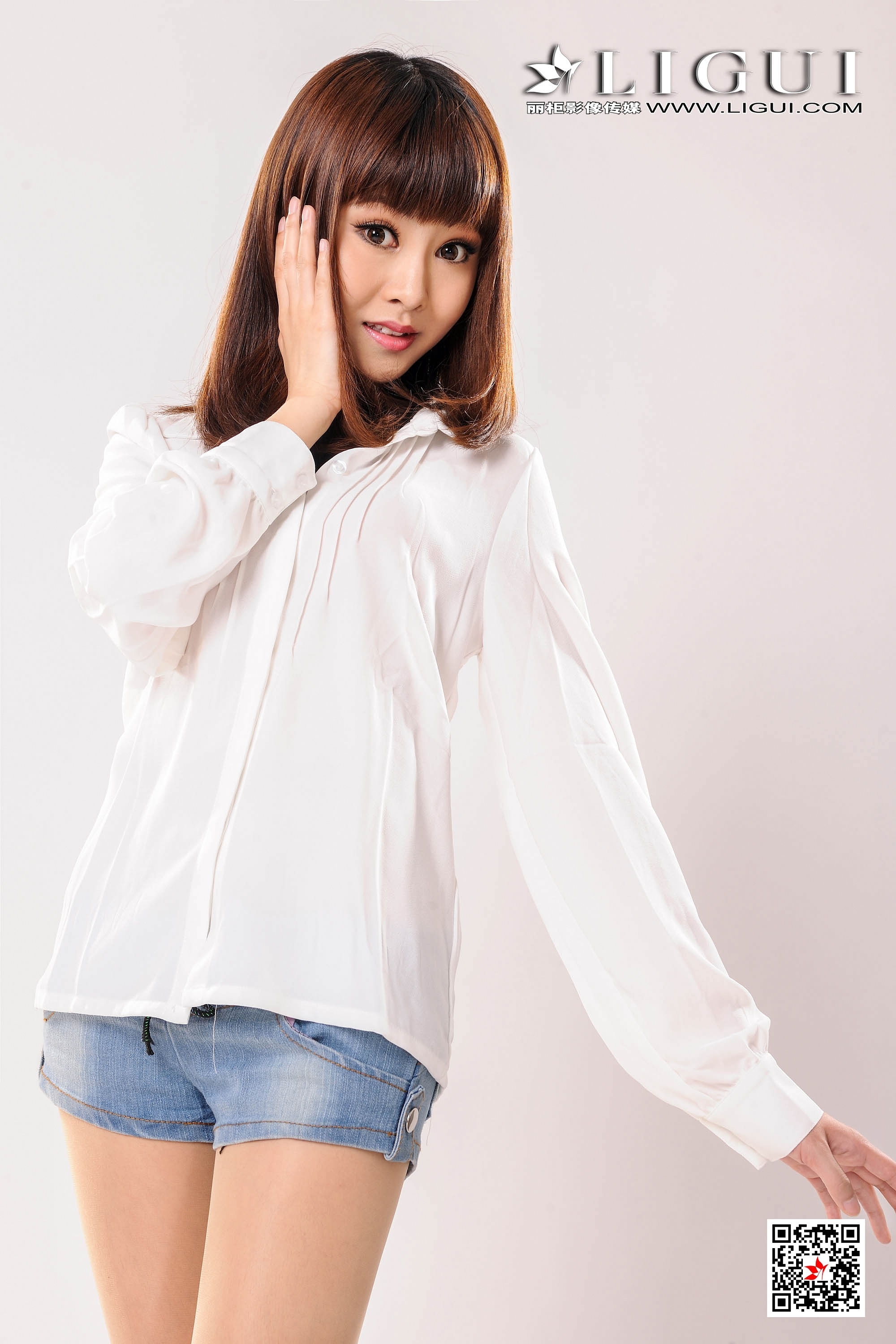 [ligui cabinet] February 17, 2019 model smile