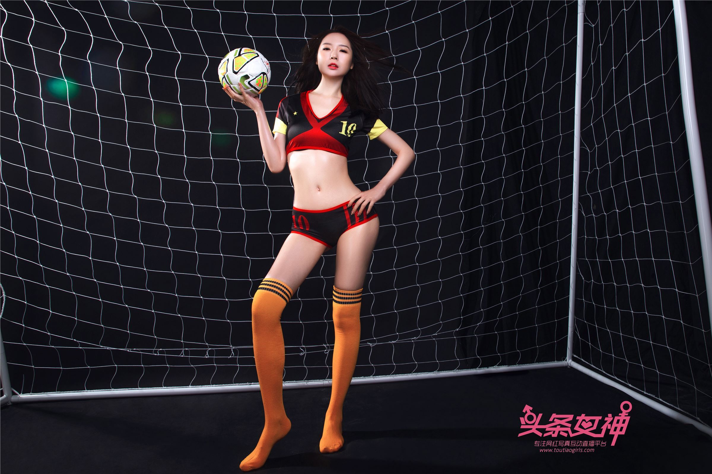 [Toutiao headline goddess] 2018.06.09 mengxinyue World Cup