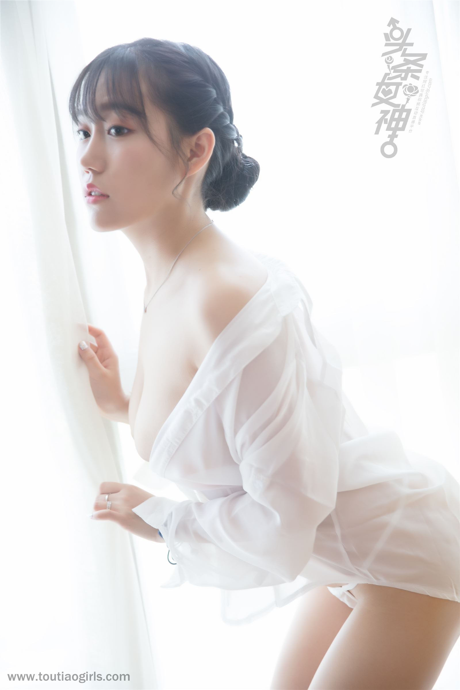 [Toutiao headline goddess] June 30, 2018 Chen Yifei