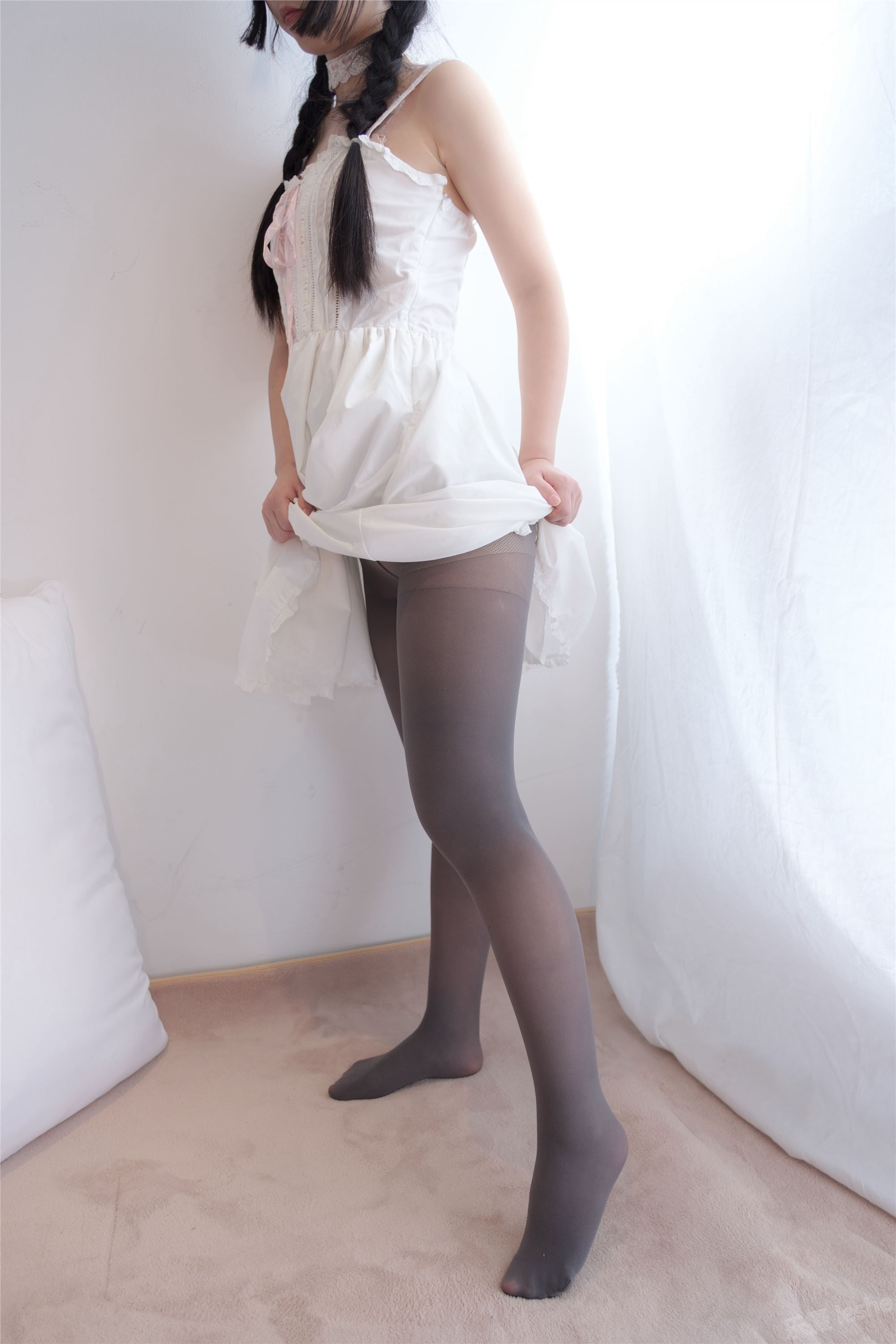 [Sen Luo financial group] lolis foot photo alpha-001 lovely princess sister silk stockings show