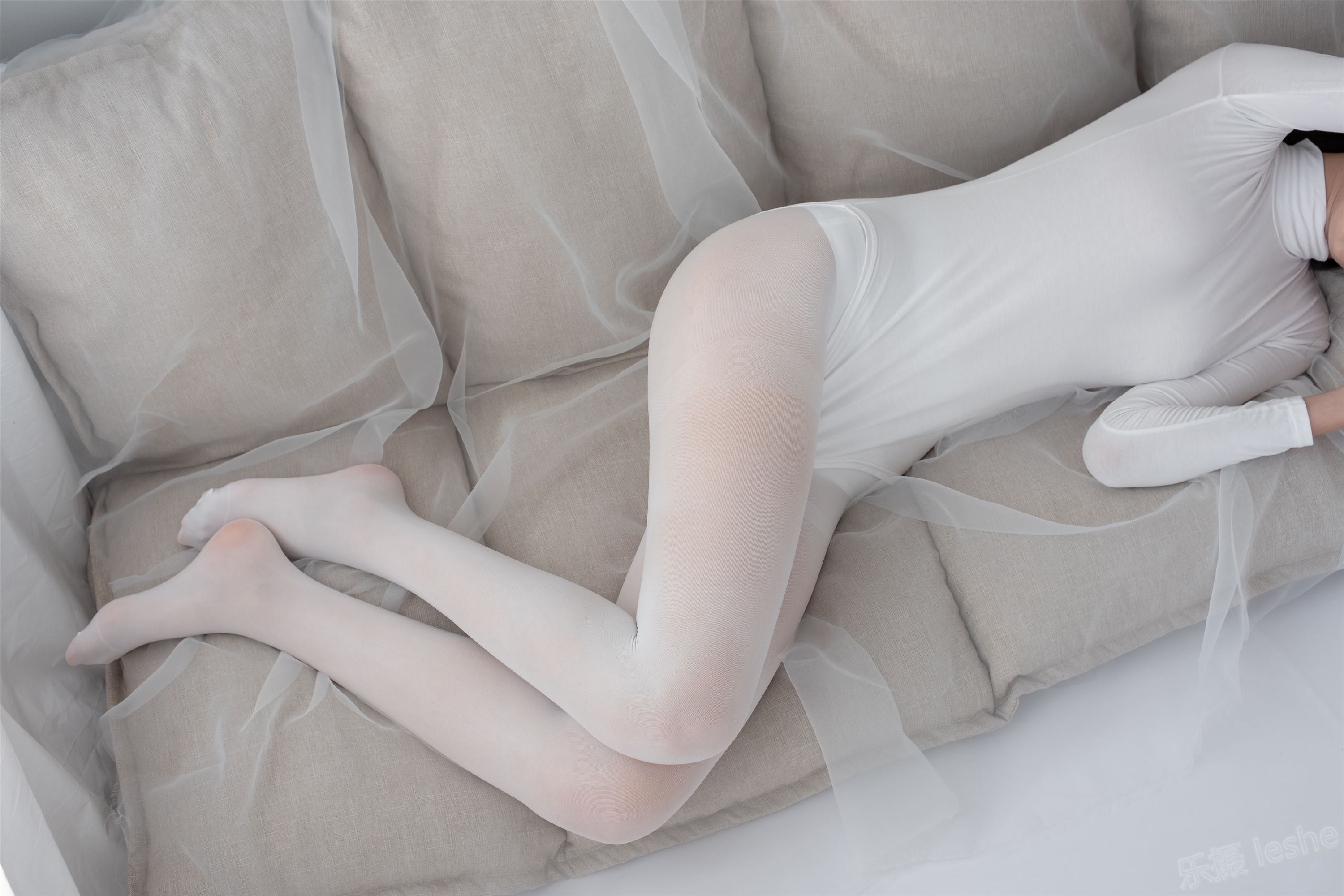 [Sen Luo consortia] photo of lolis' feet the temptation of pure white alpha-007