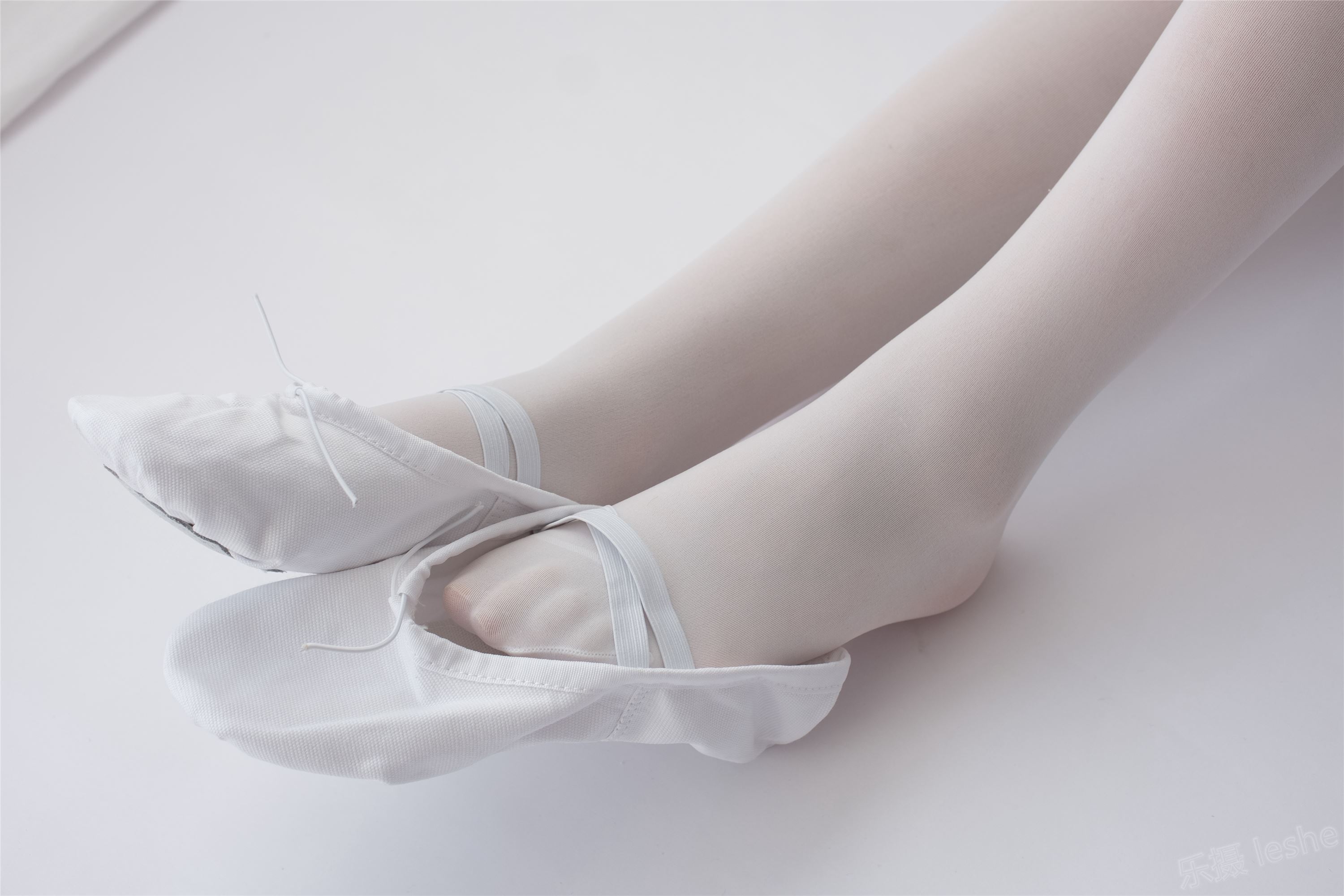 [Sen Luo consortia] photo of lolis' feet the temptation of pure white alpha-007