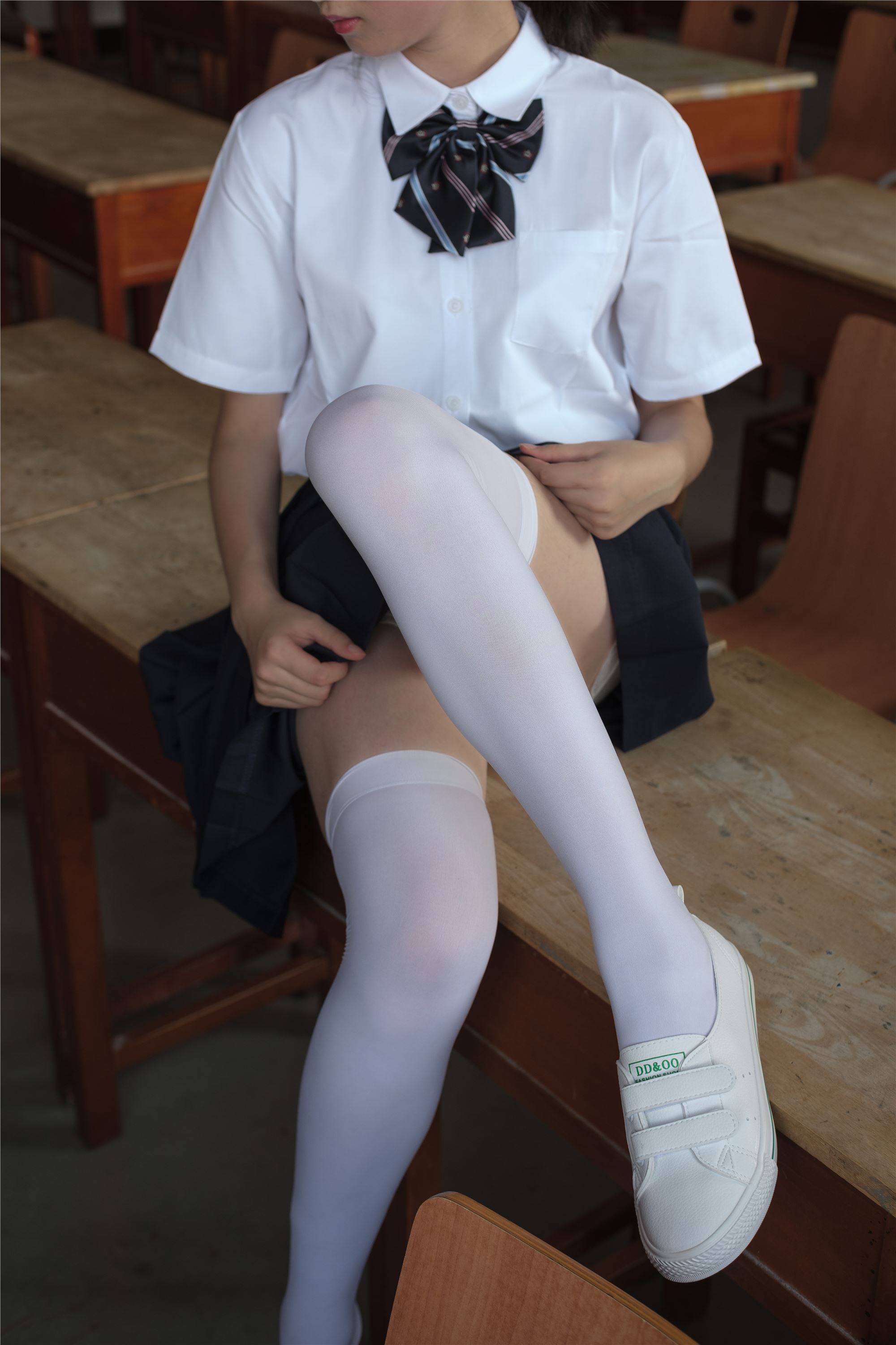 [Sen Luo consortium] lolis foot photo beta-022