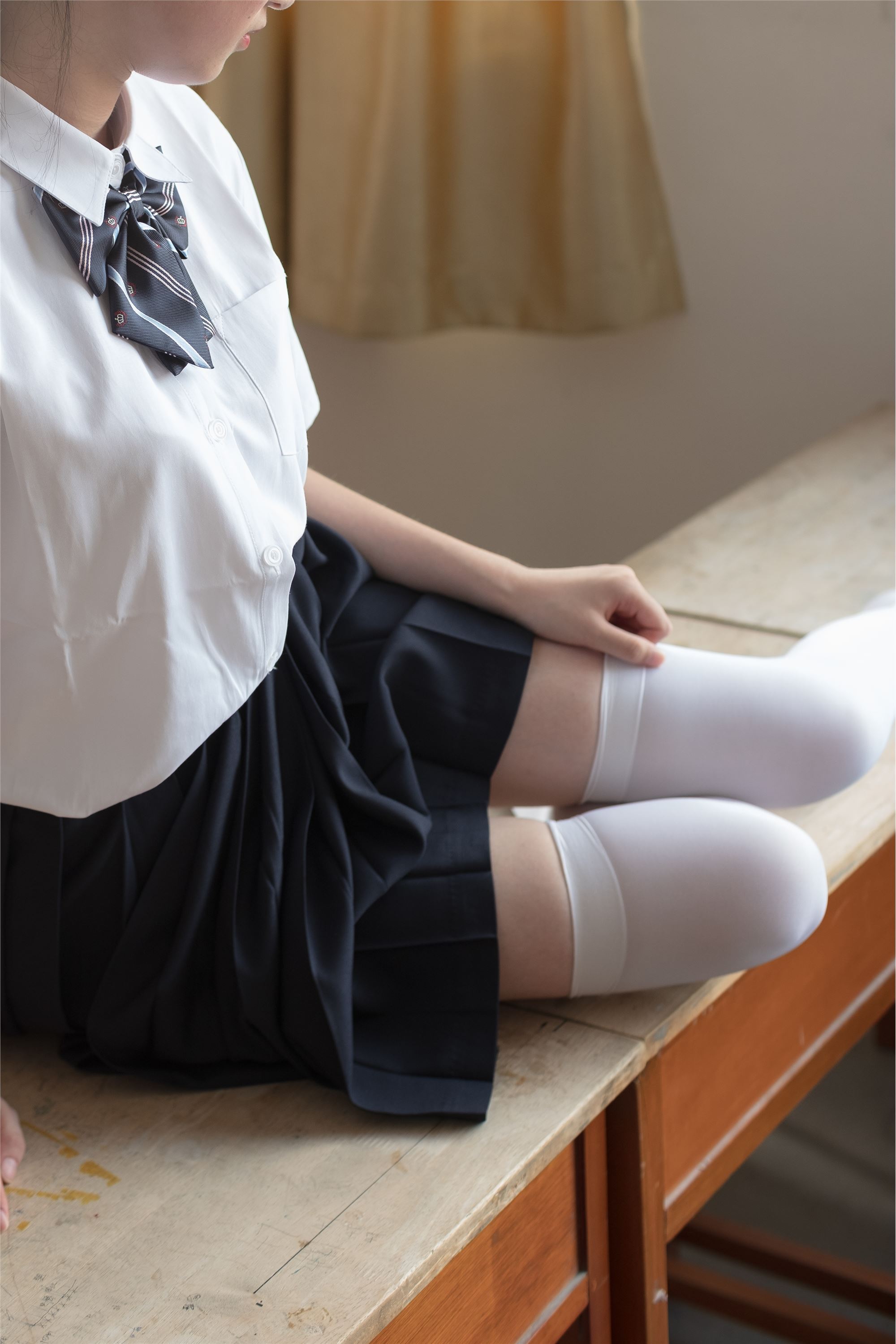 [Sen Luo consortium] lolis foot photo beta-022