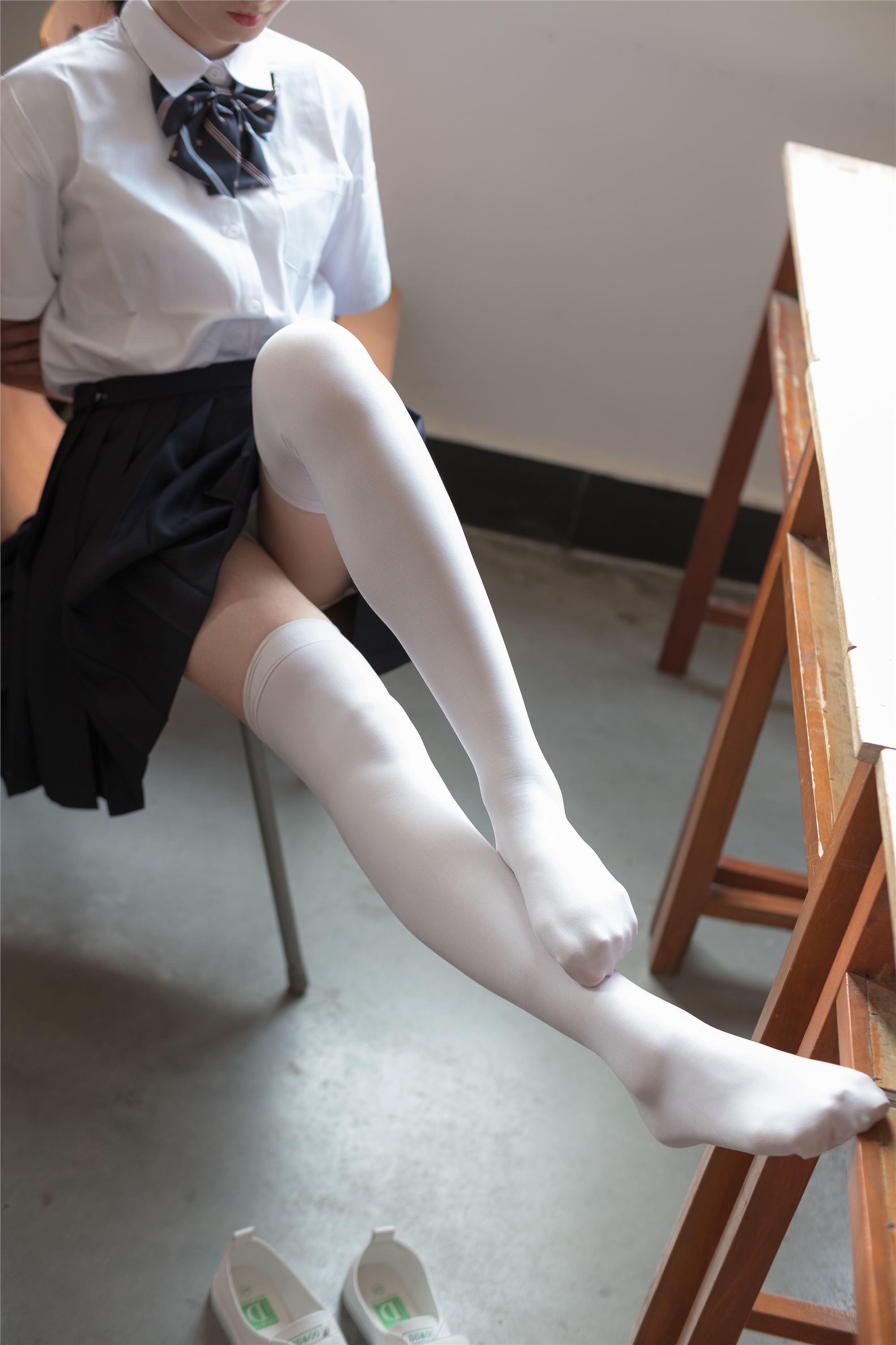 [Sen Luo consortium] lolis foot photo beta-022