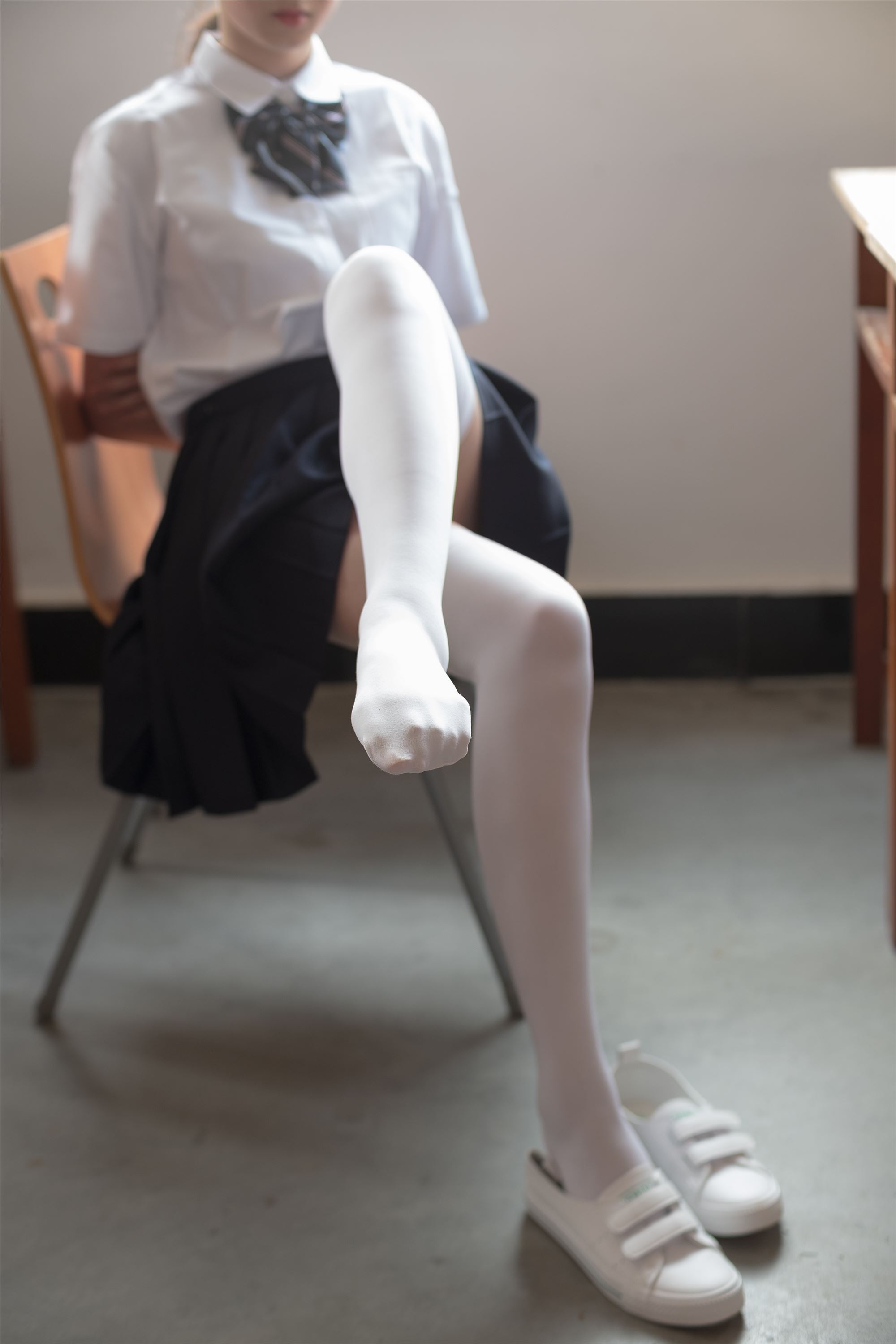 [Sen Luo consortium] lolis foot photo beta-022