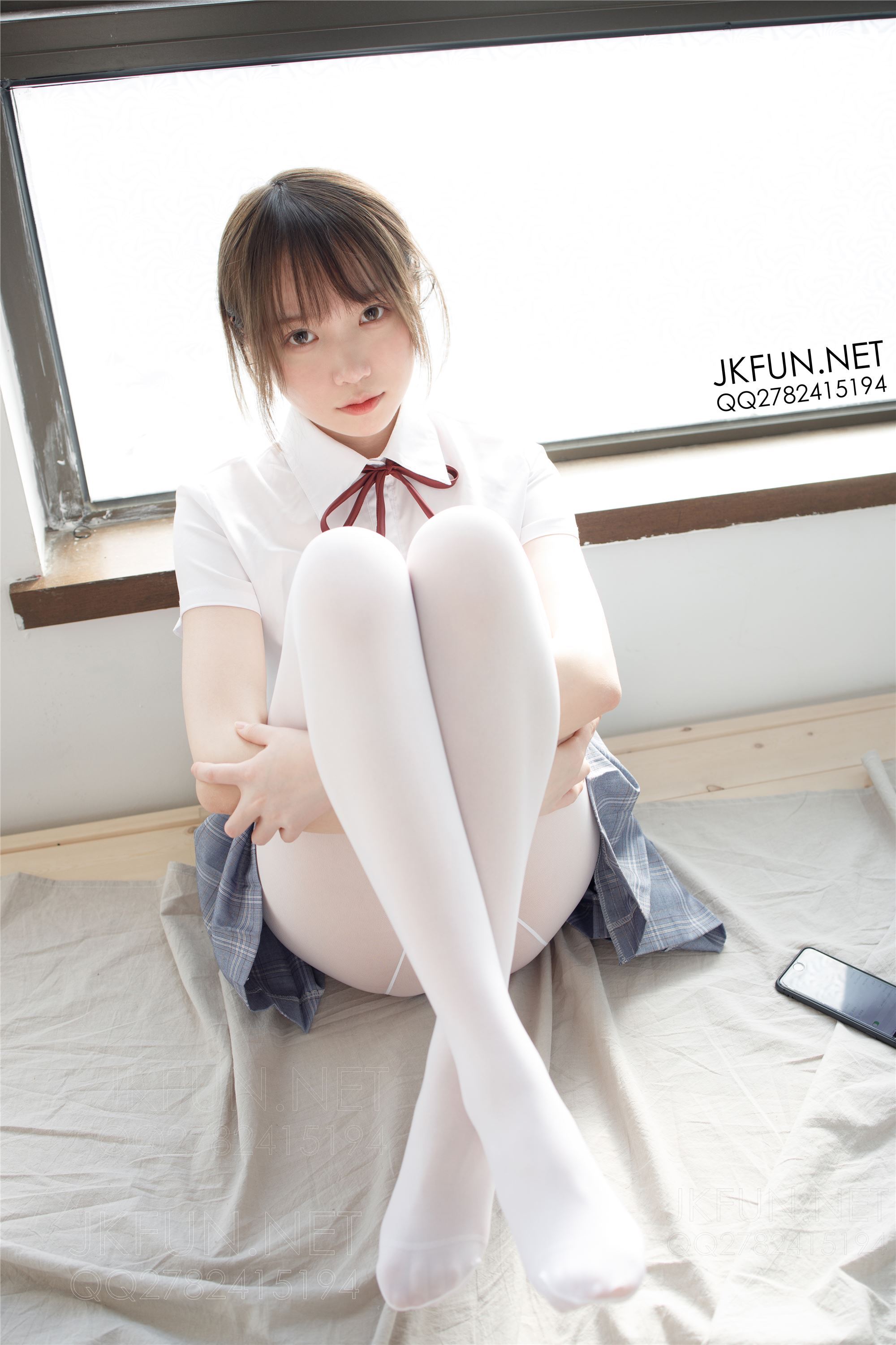 [森萝财团]萝莉丝足写真 JKFUN-002 Aika 可爱学妹丝足