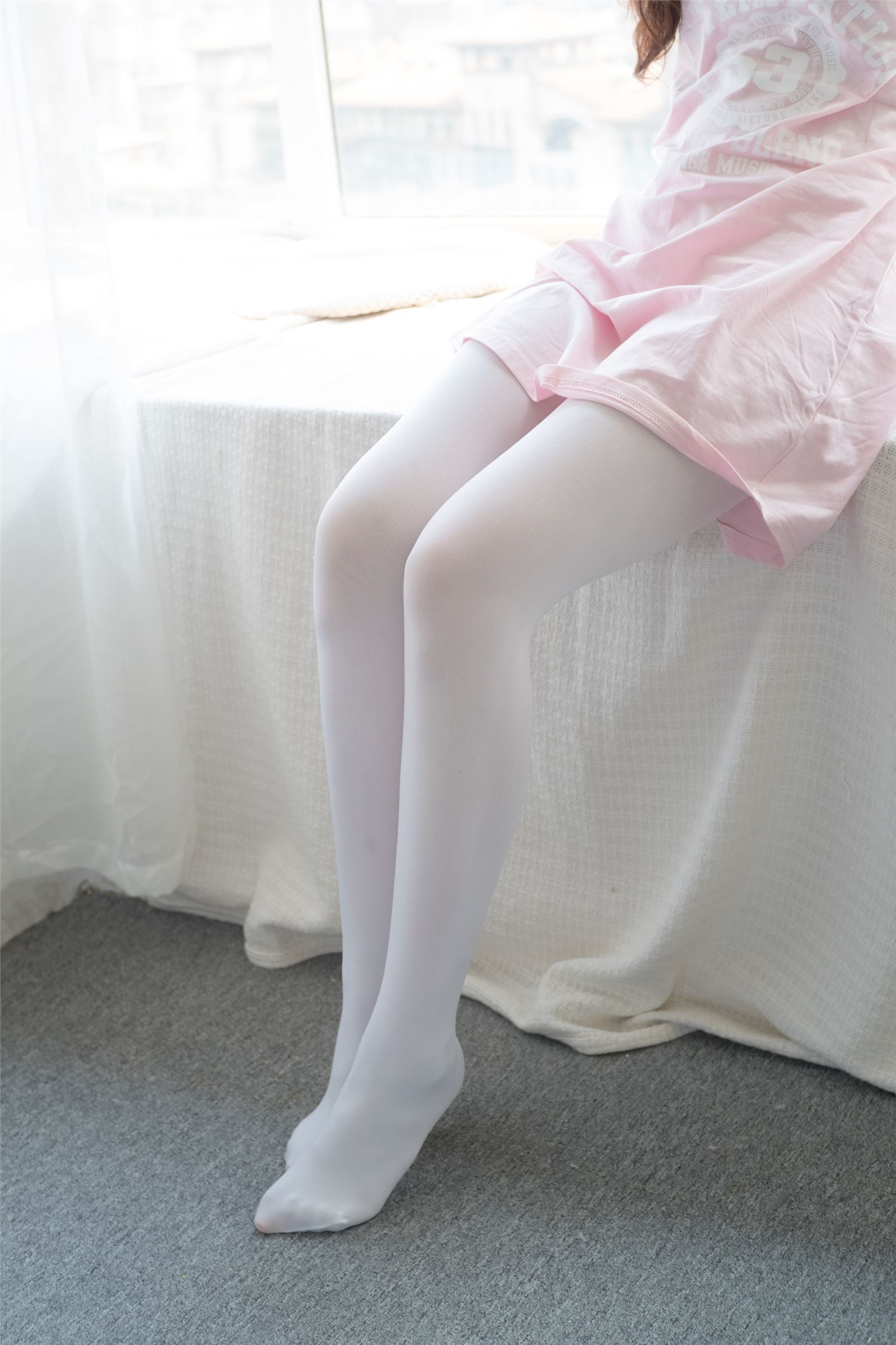 森萝财团写真 - [R15-035] 粉红少女白丝美足