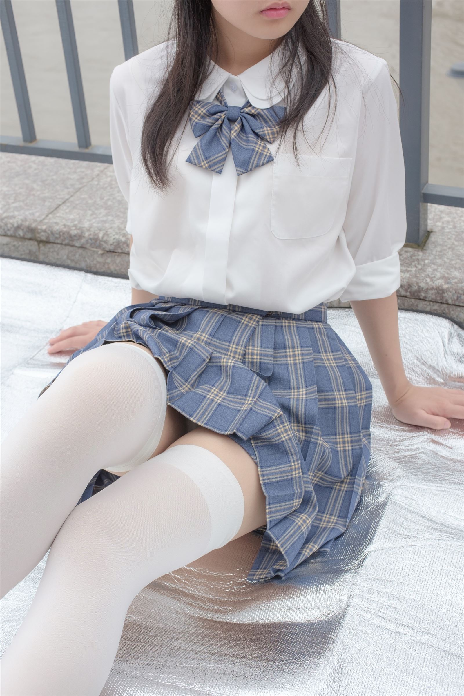 Photo by Senluo group - [r15-039] pleated skirt and white silk feet