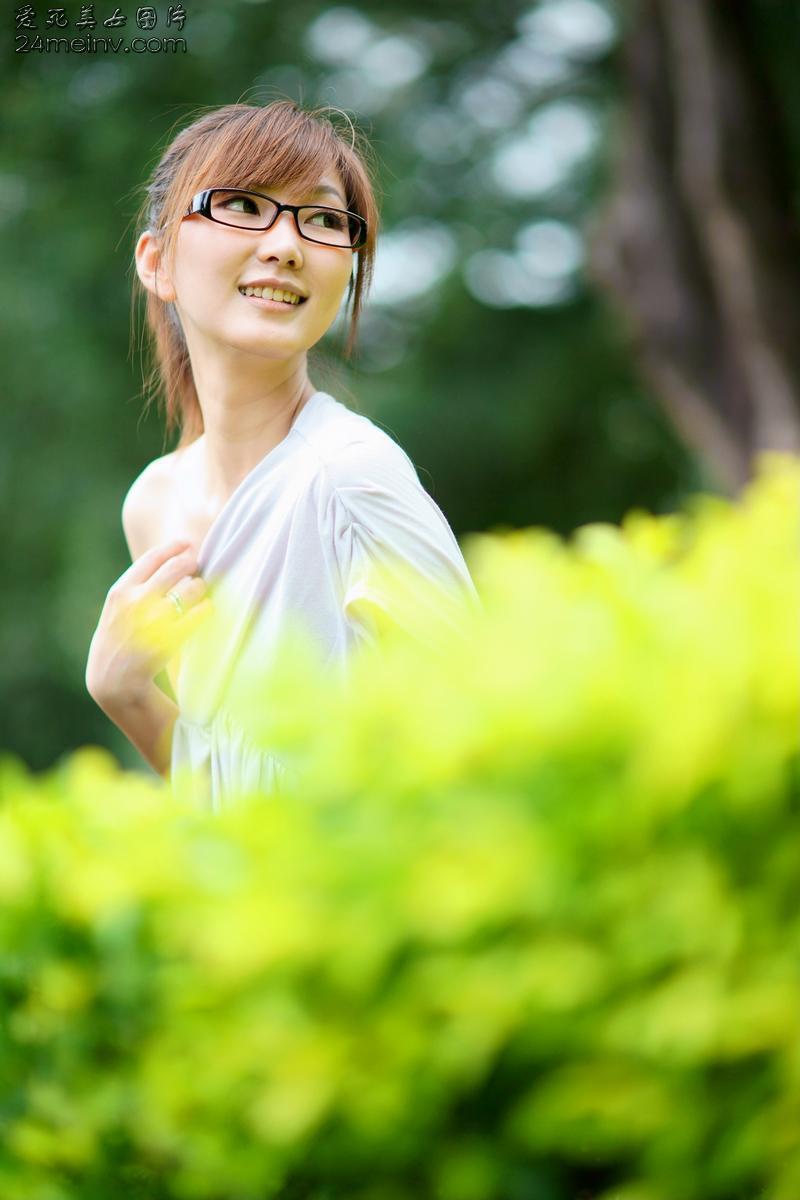 Female students of Hangzhou Qingchun University