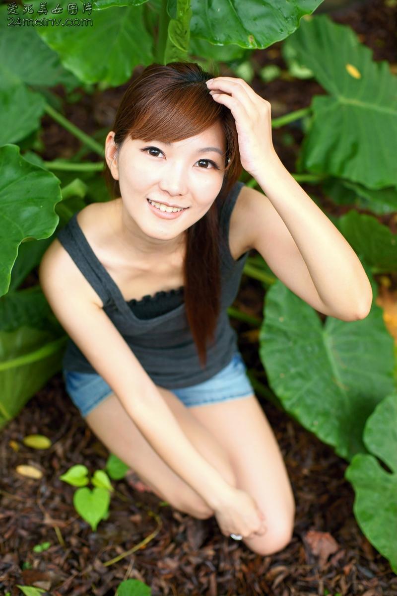 Female students of Hangzhou Qingchun University