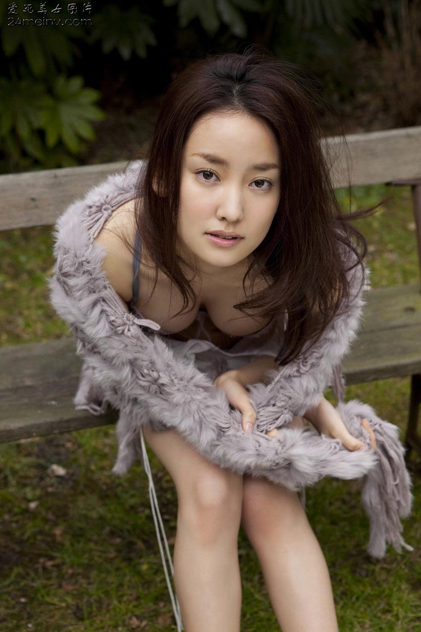 永池南津子-新鋭女優!WEBグラビア初出し!