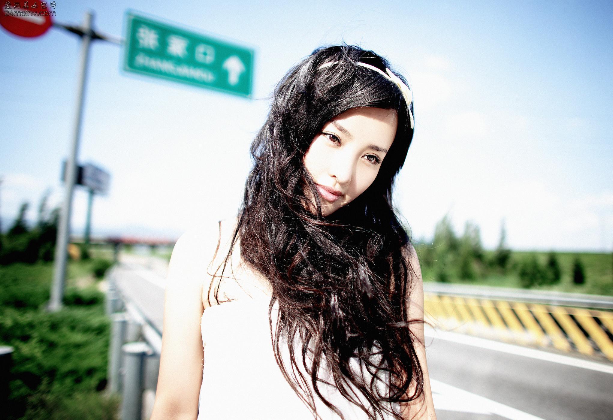 Beautiful model Lu Sisi [30p]