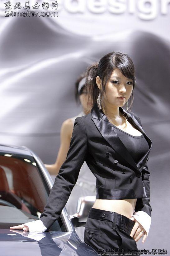 Huang Meiji - uniform car model