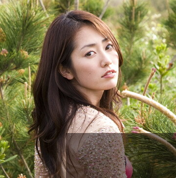 Momoko Tani 