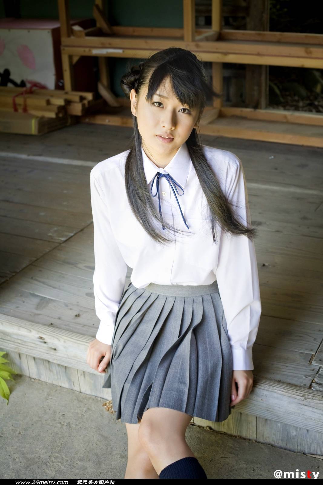Japanese gravure girl